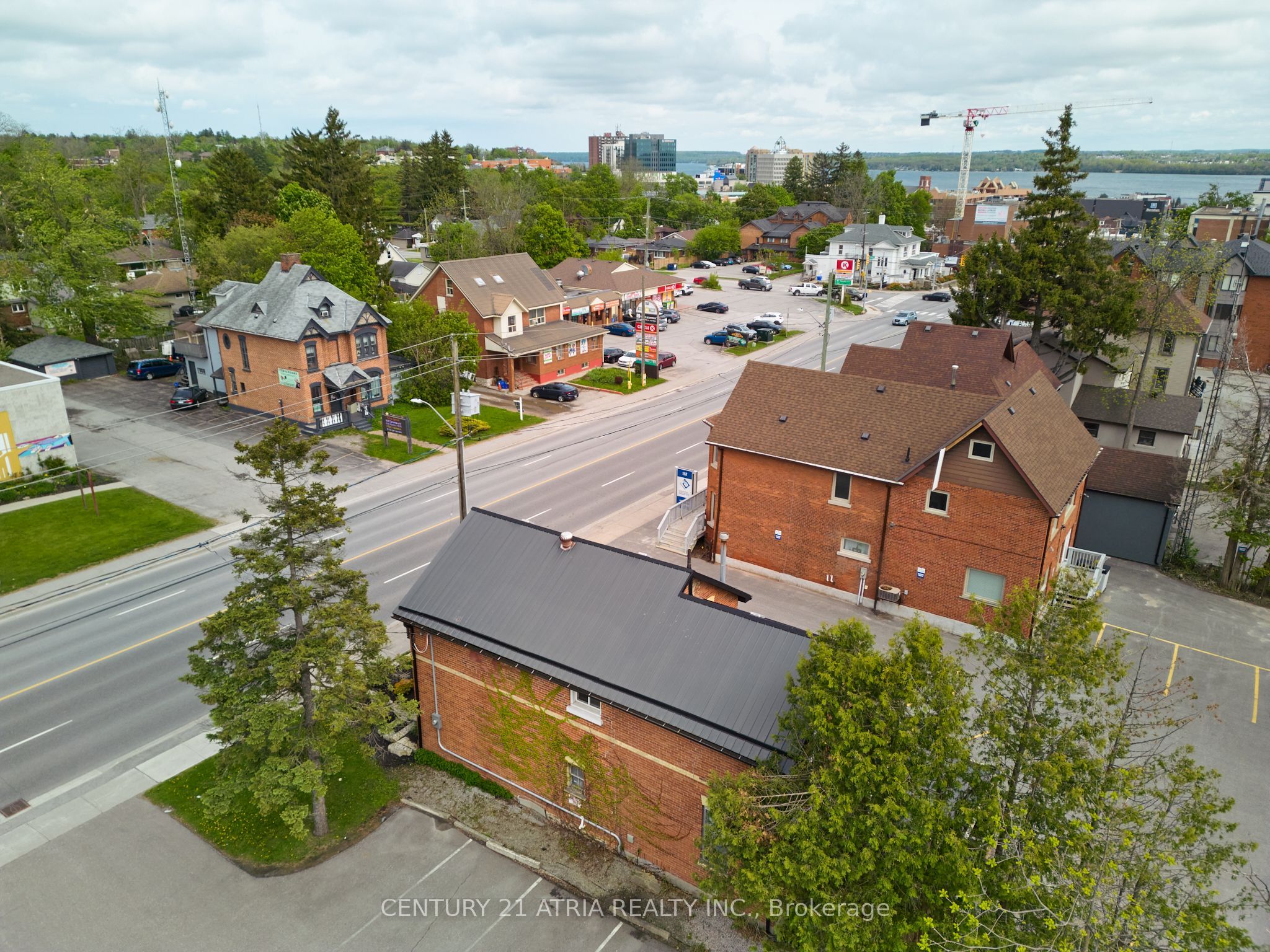 174 Bayfield St Property Photo 3