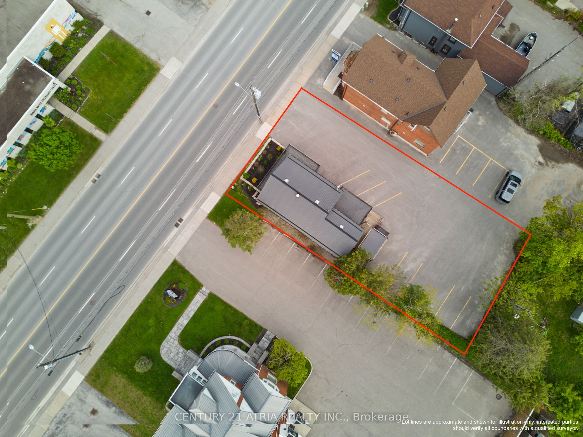 174 Bayfield St Property Photo 6