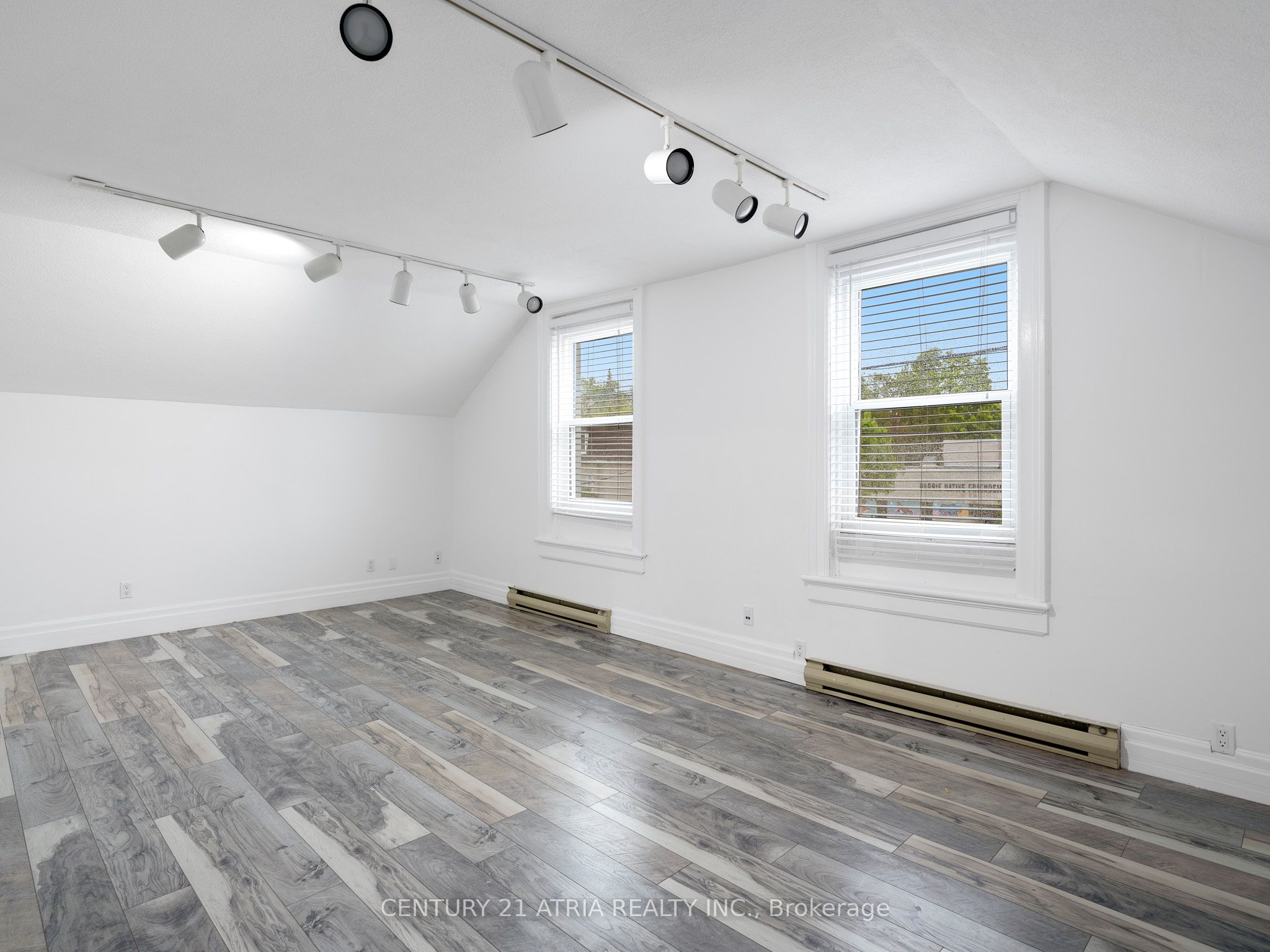 174 Bayfield St Property Photo 19
