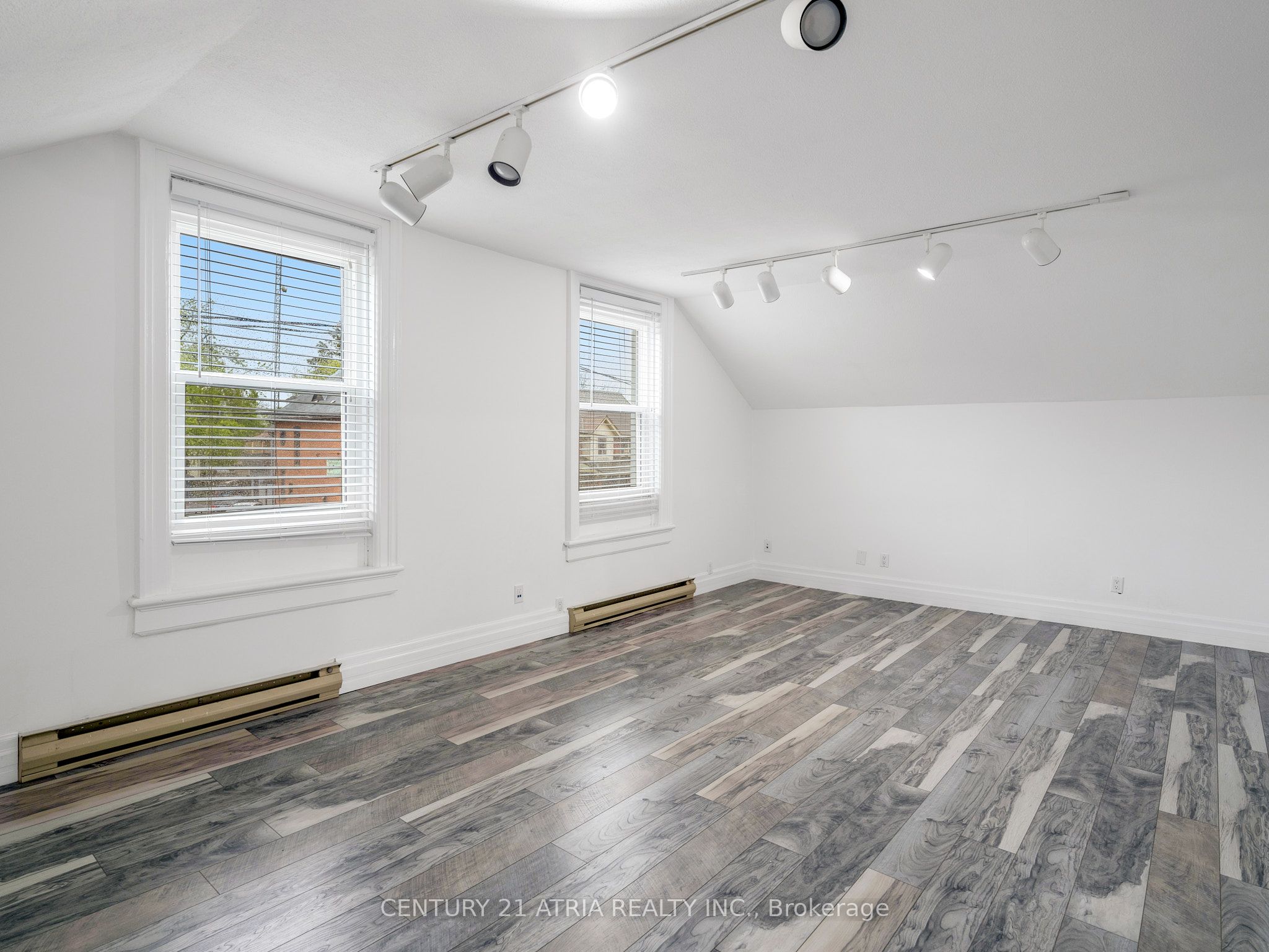 174 Bayfield St Property Photo 20