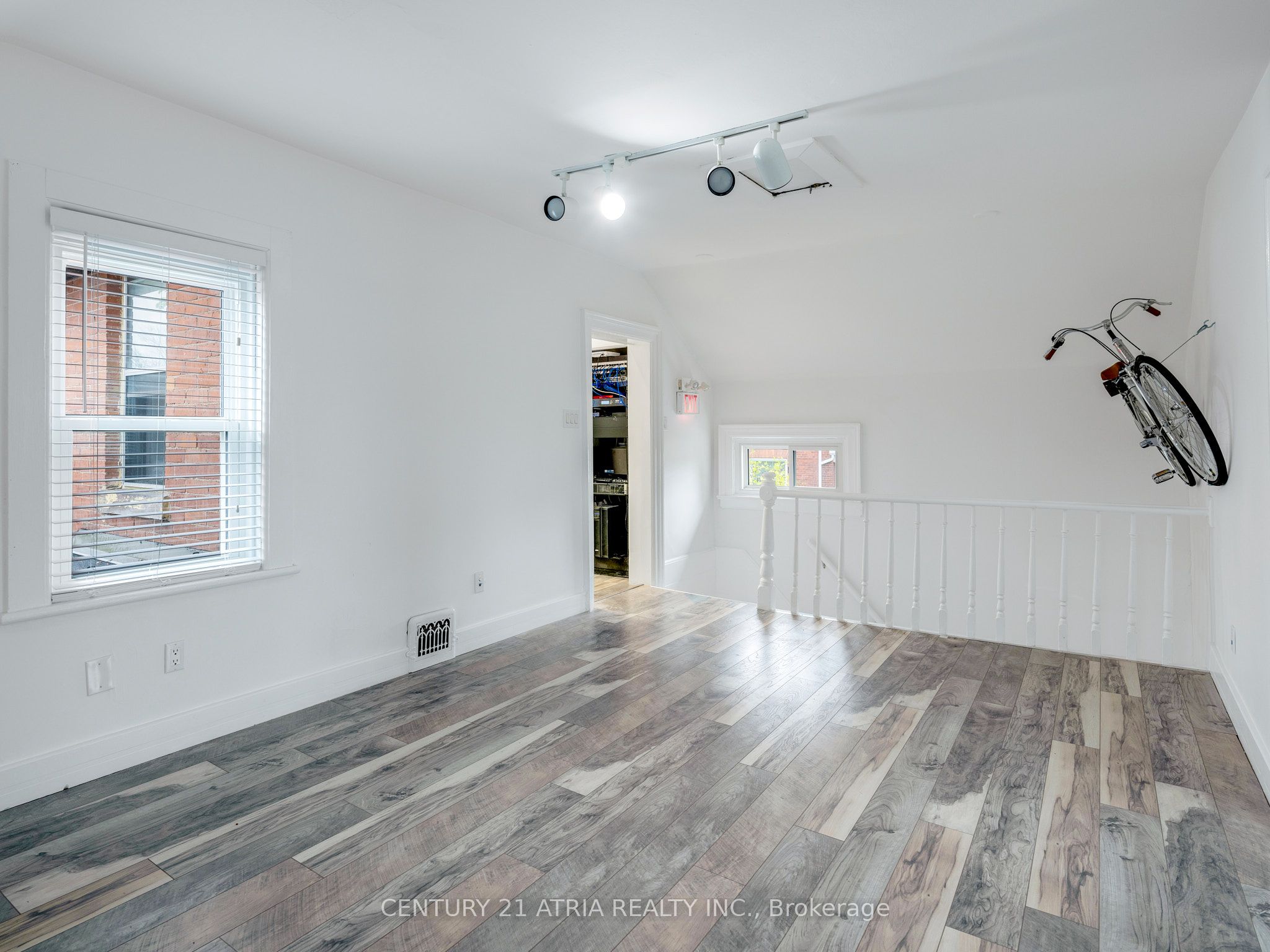 174 Bayfield St Property Photo 21