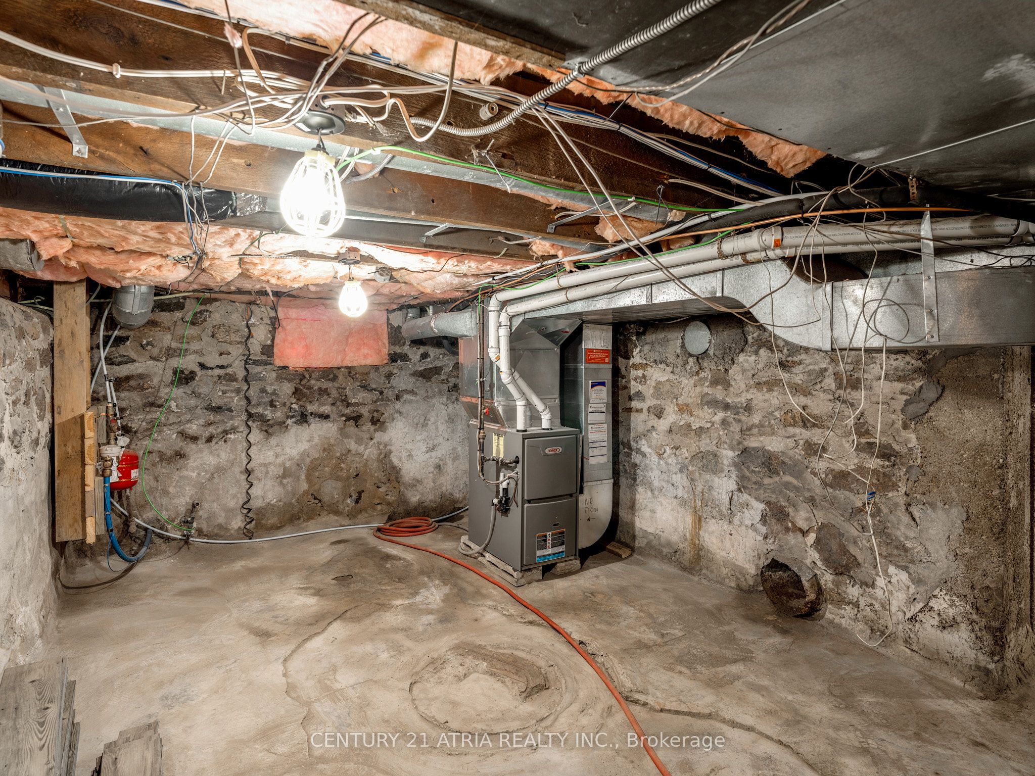 174 Bayfield St Property Photo 31