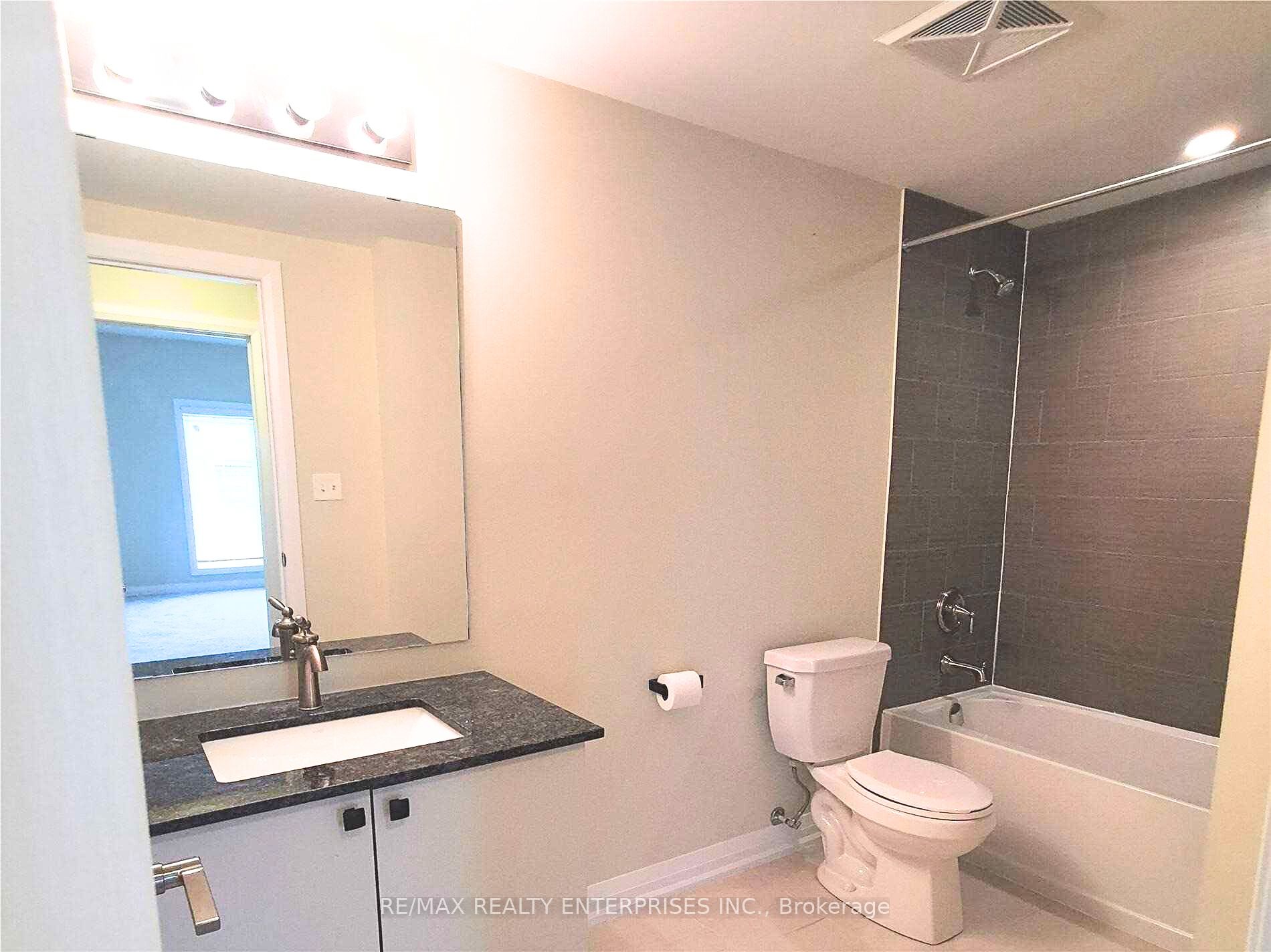 54 Koda Street 212 Property Photo 11