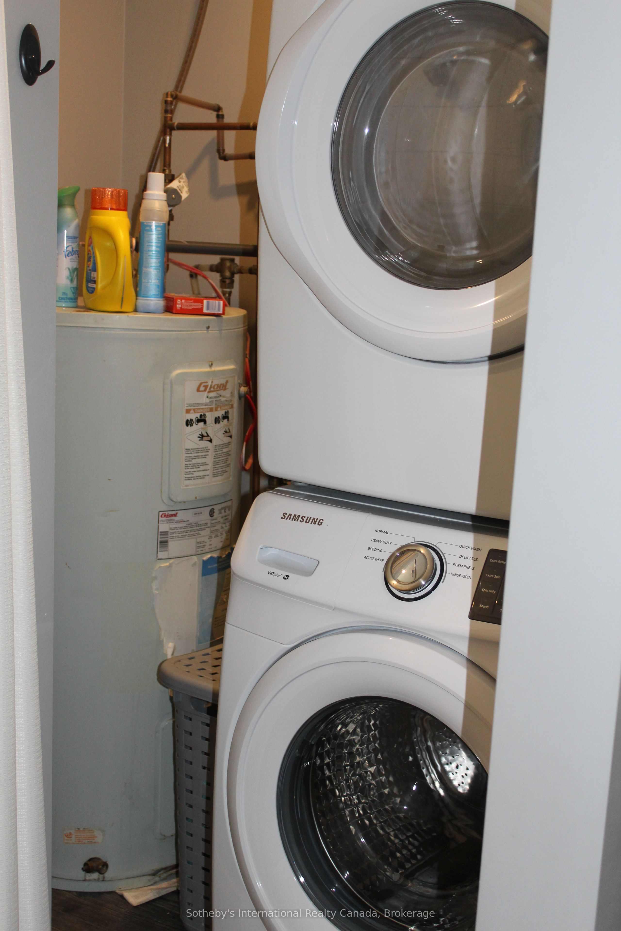 #a&b - 218 Fifth Street Property Photo 10