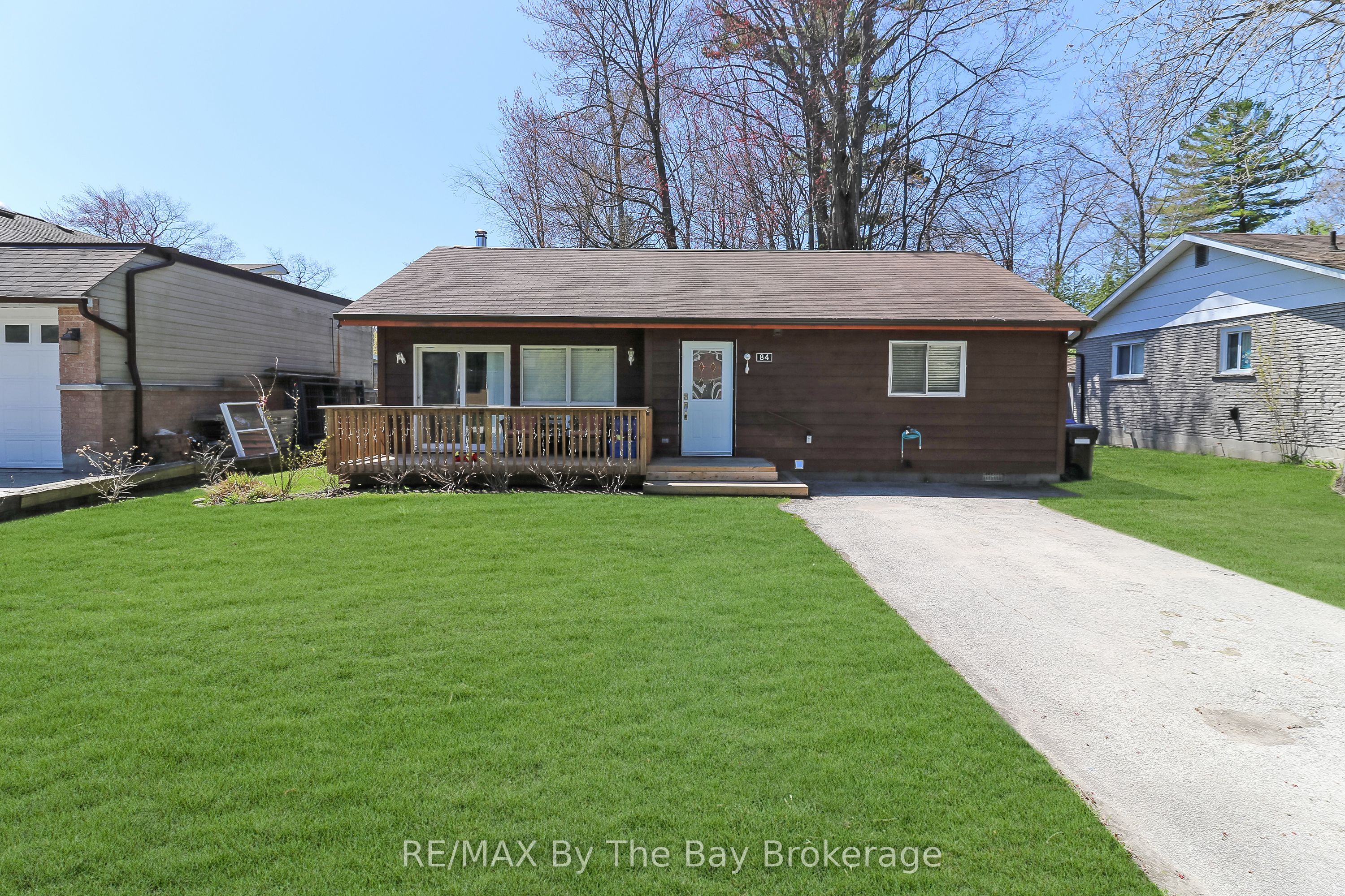 84 32nd Street N Property Photo 1