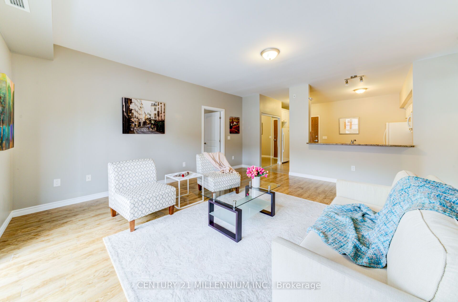19a Yonge Street N 208 Property Photo 20