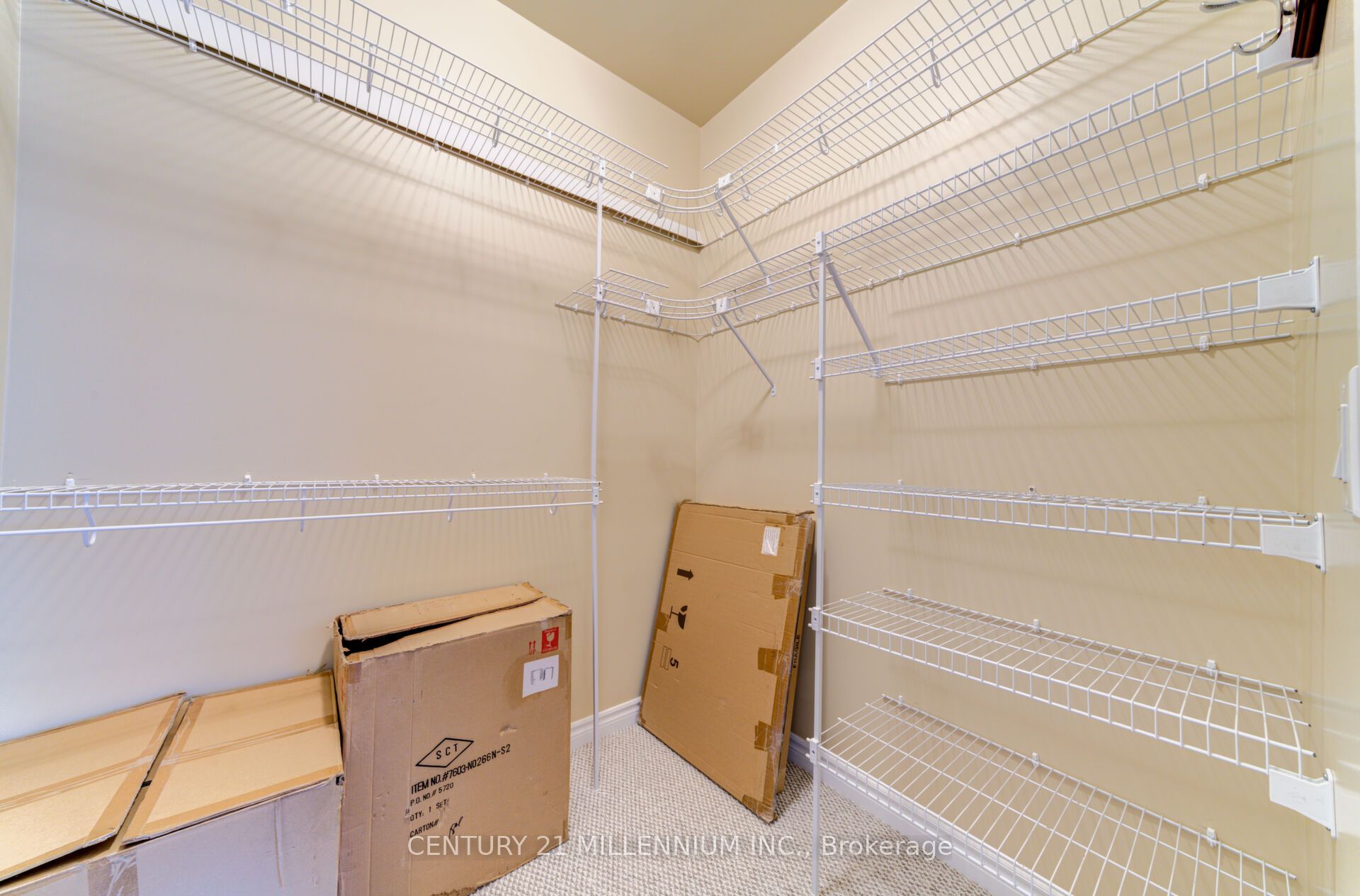 19a Yonge Street N 208 Property Photo 26