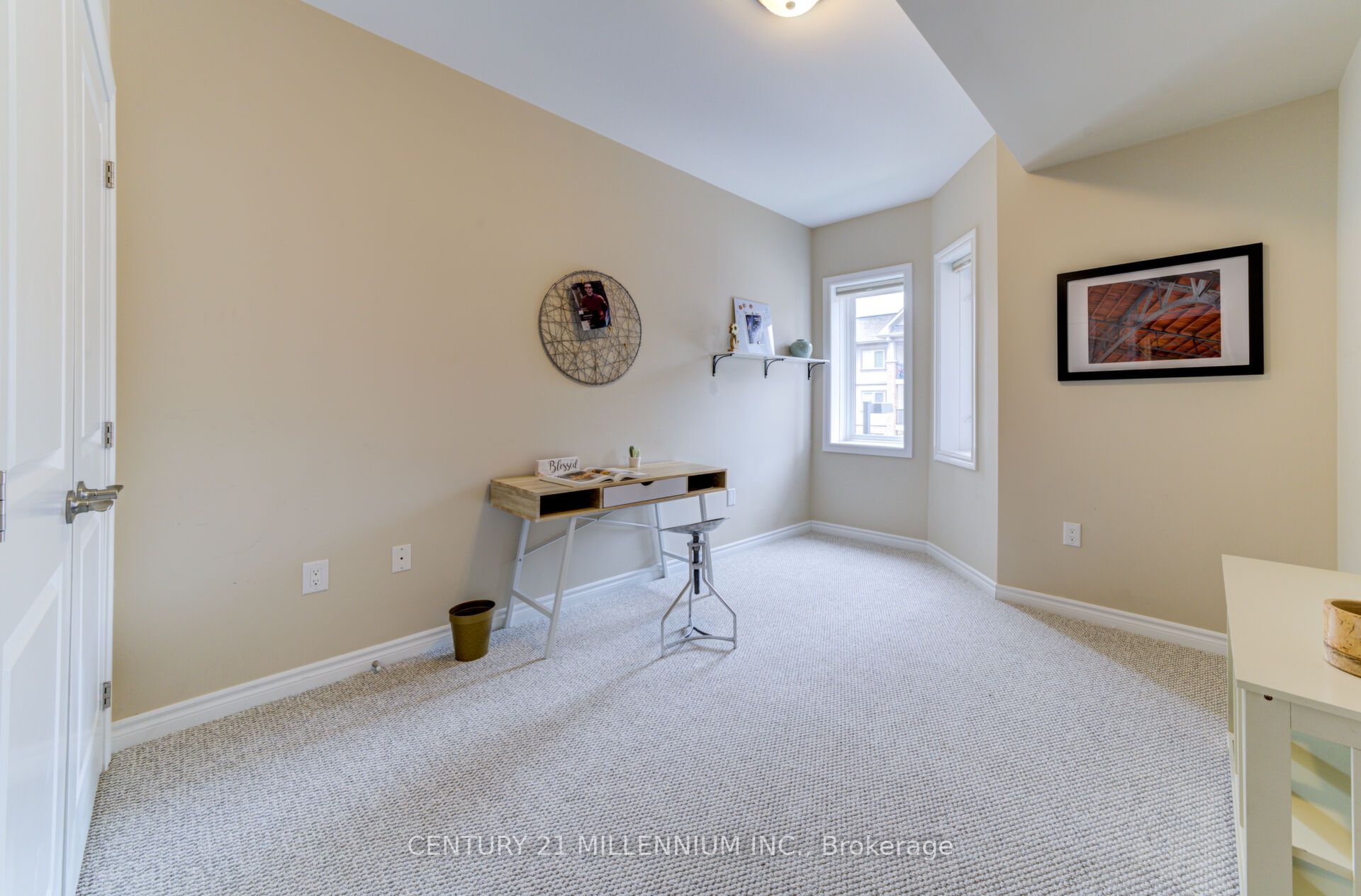 19a Yonge Street N 208 Property Photo 27