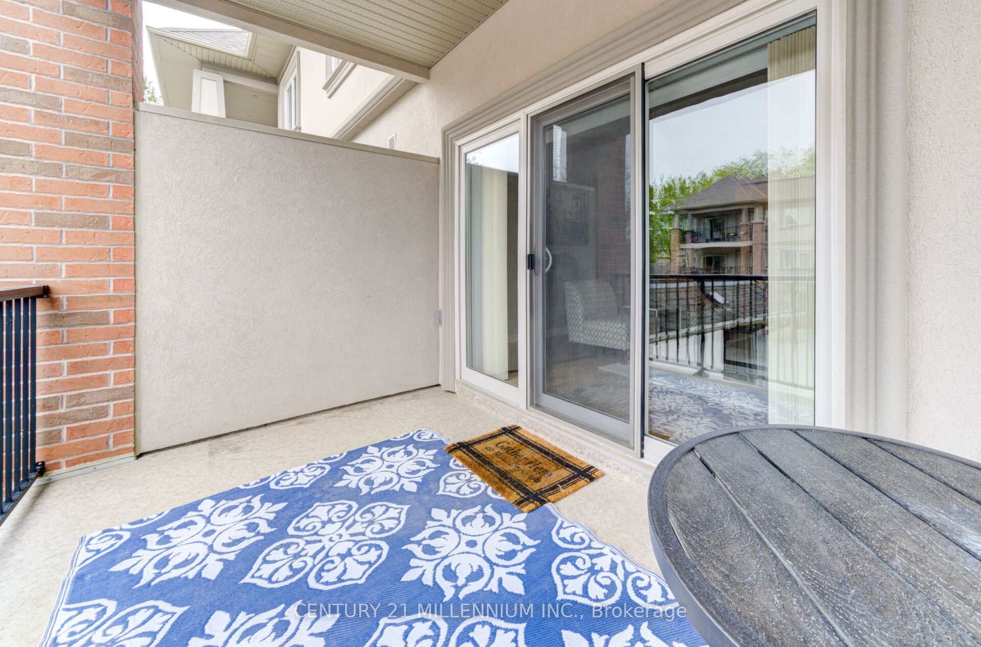 19a Yonge Street N 208 Property Photo 33