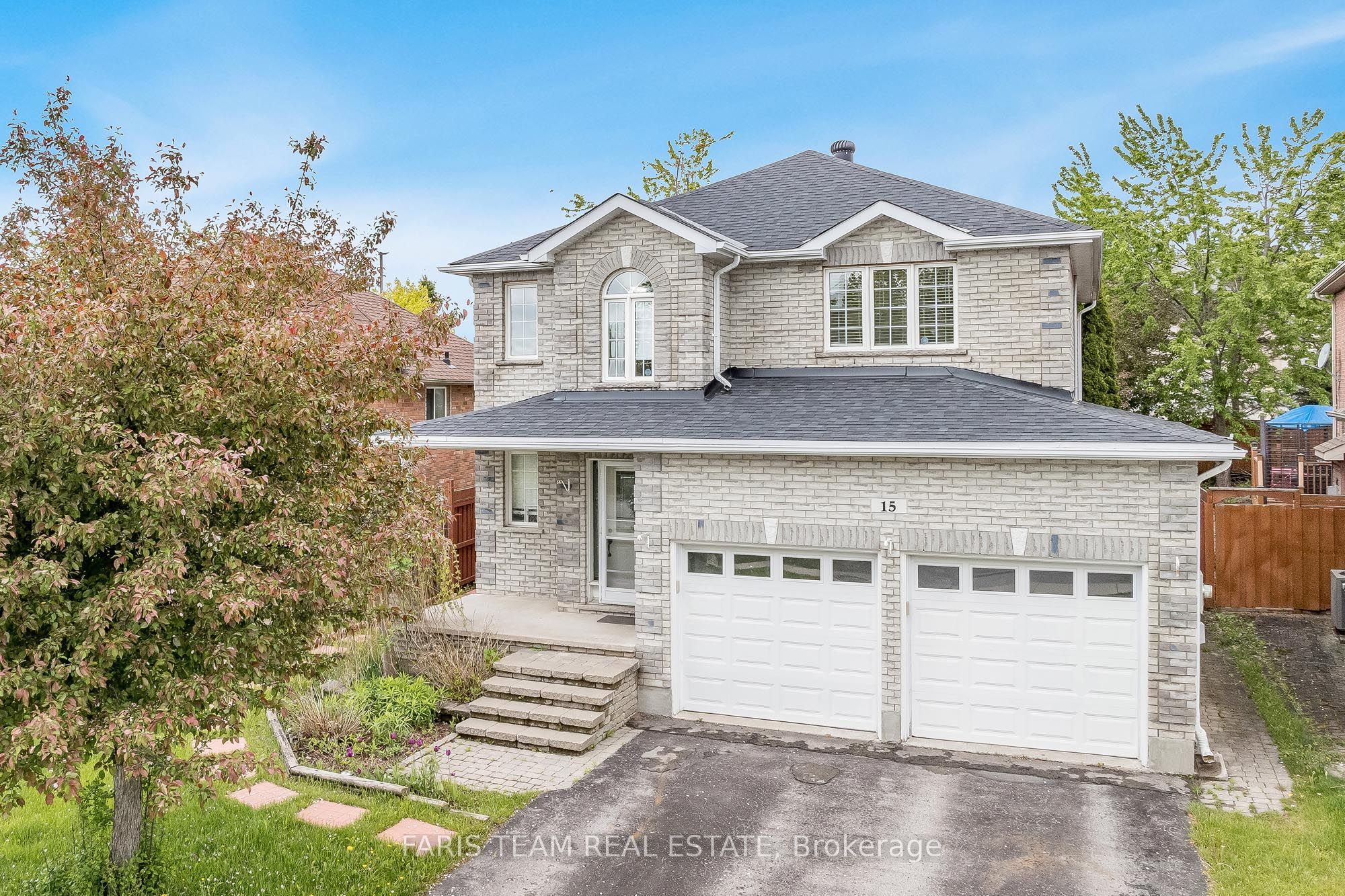 15 Dunsmore Lane Property Photo 1