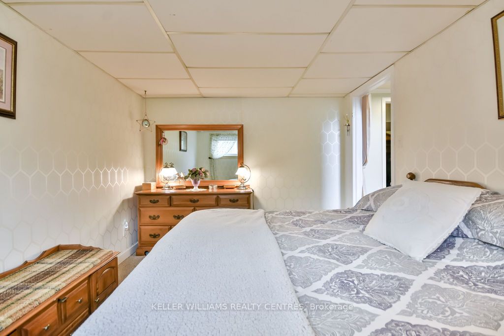 658 Manly Street Property Photo 32