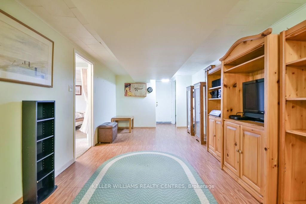 658 Manly Street Property Photo 35