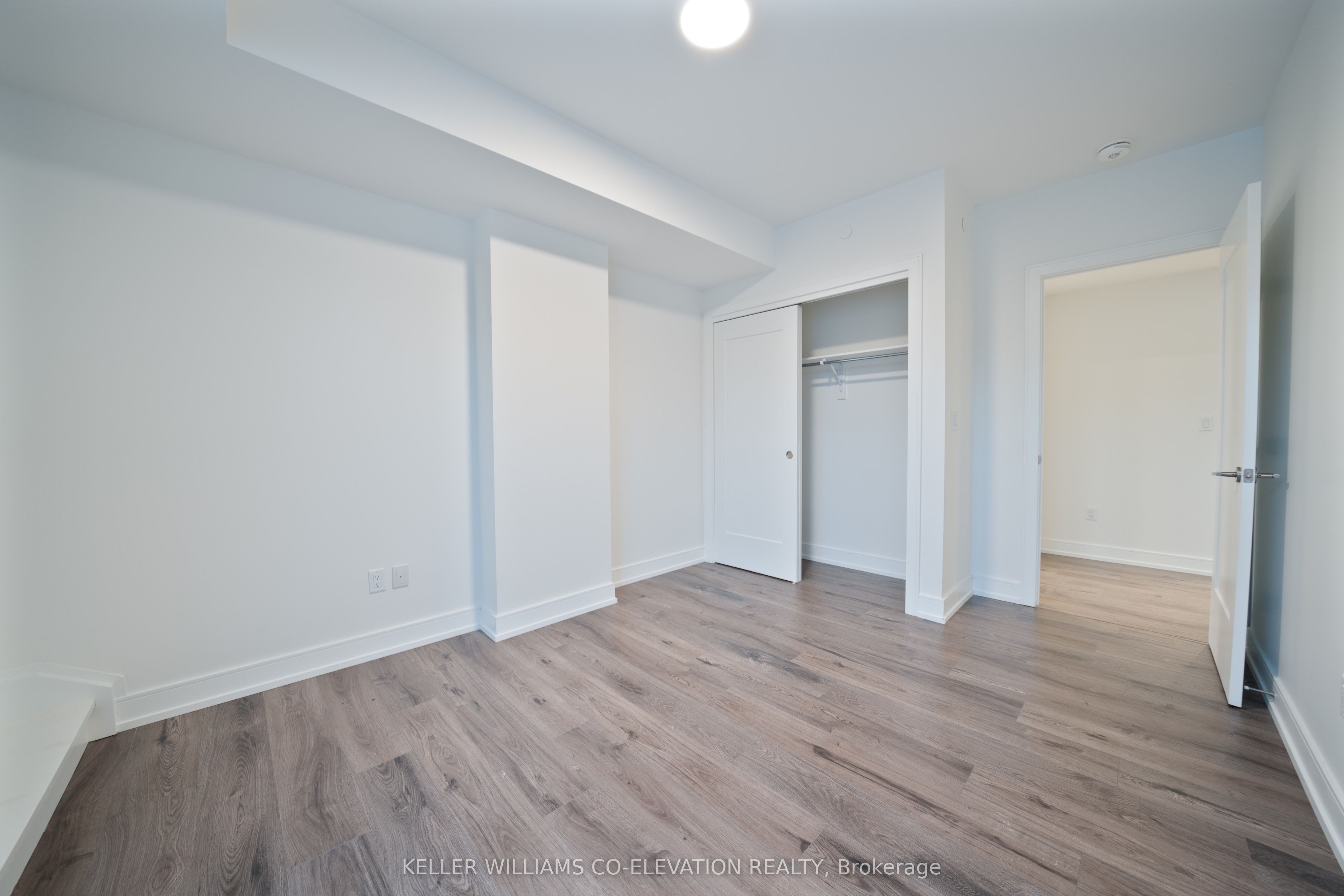 185 Dunlop Street E 414 Property Photo 12