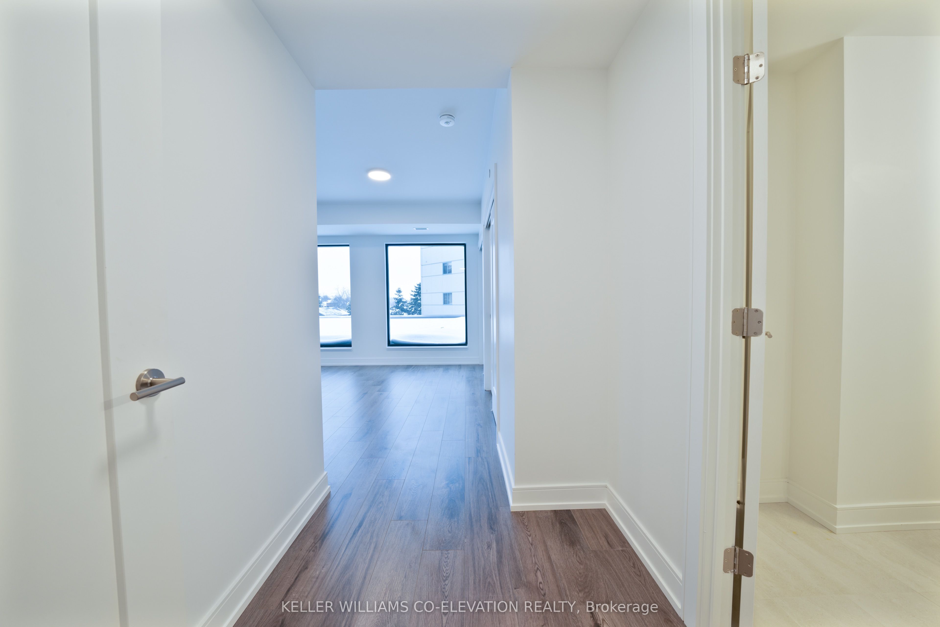 185 Dunlop Street E 414 Property Photo 13