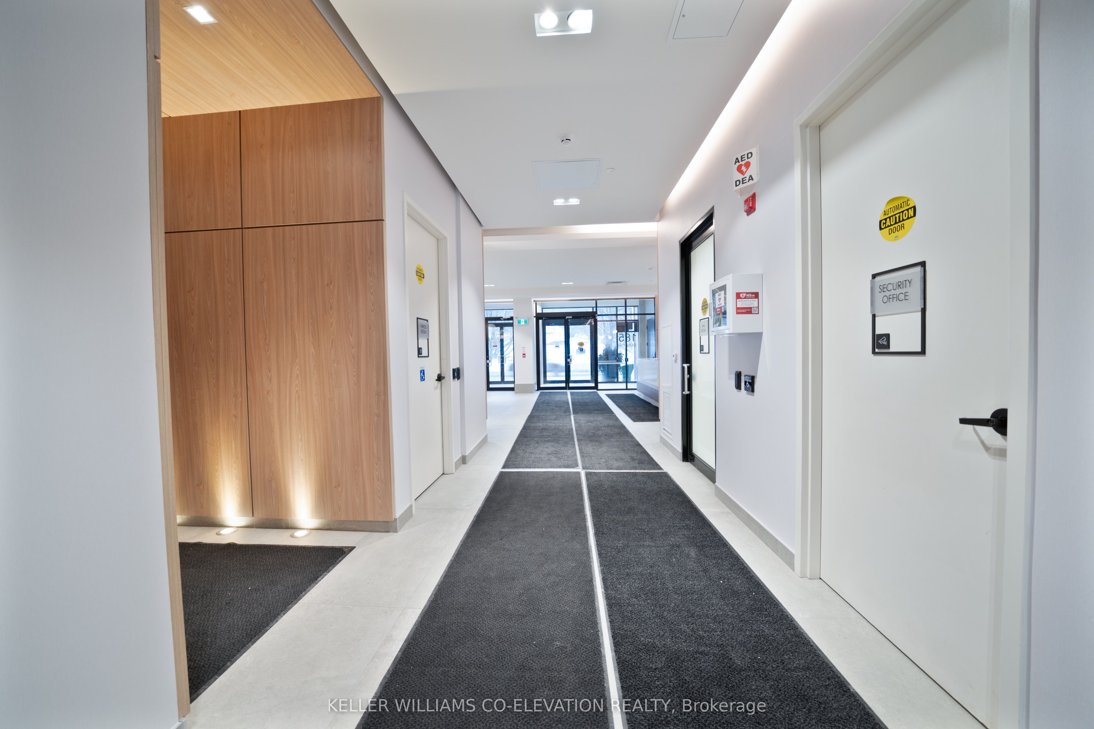 185 Dunlop Street E 414 Property Photo 32