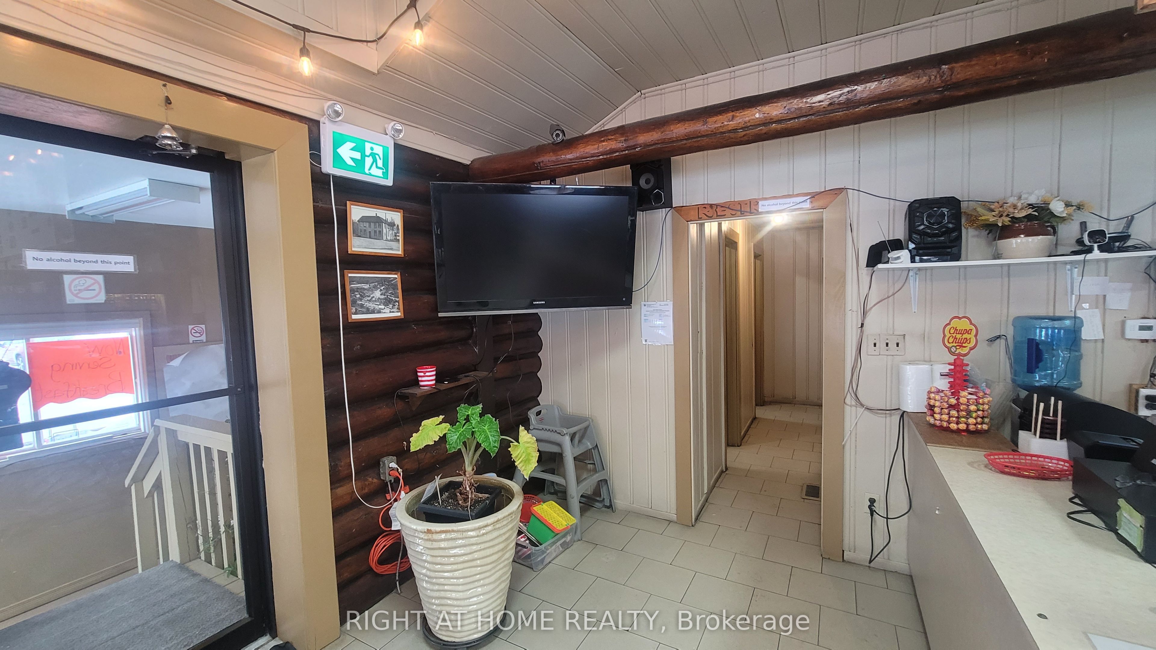 3394 Muskoka St Property Photo 18