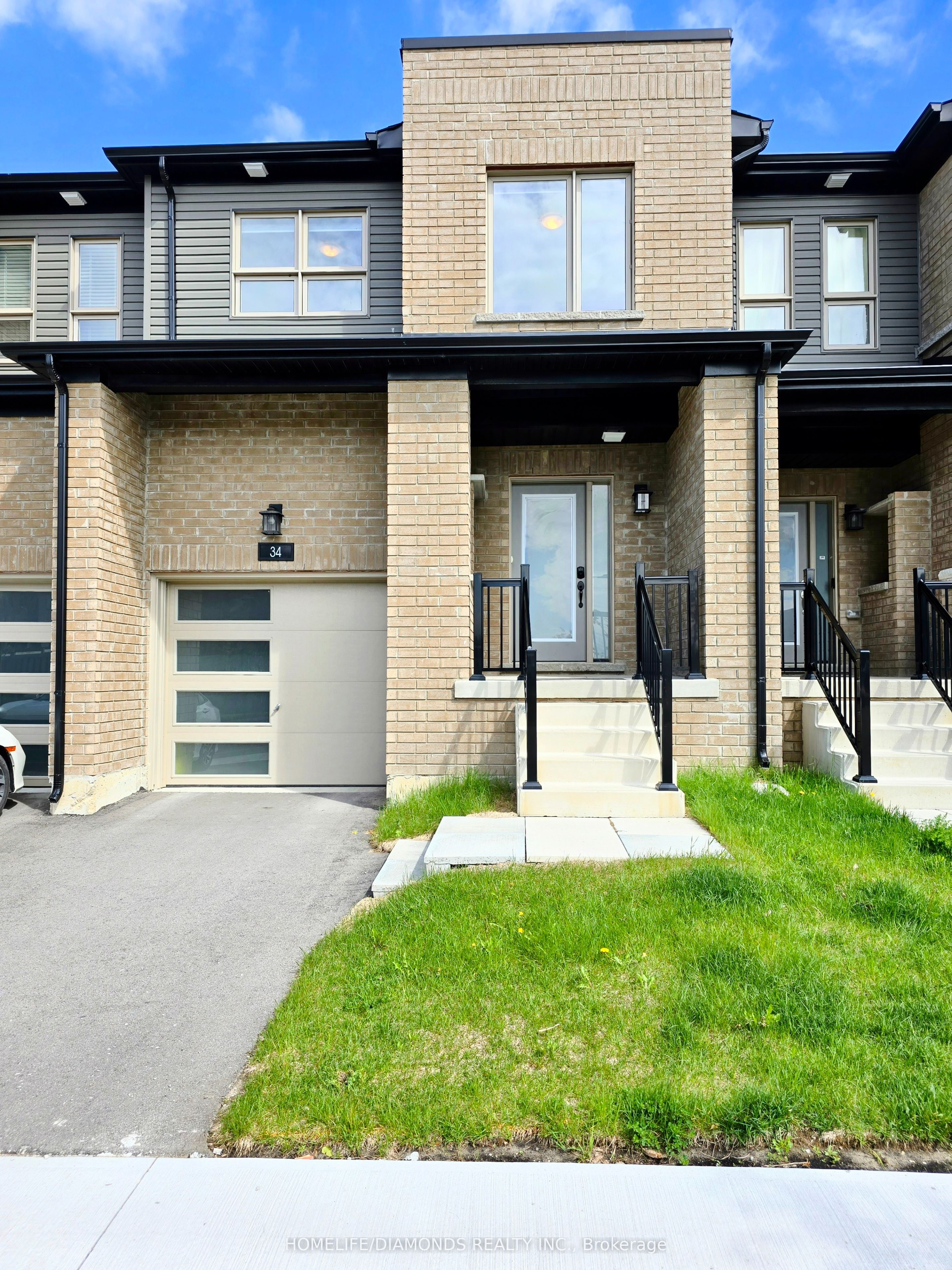 34 WESTWOOD Avenue Property Photo 1