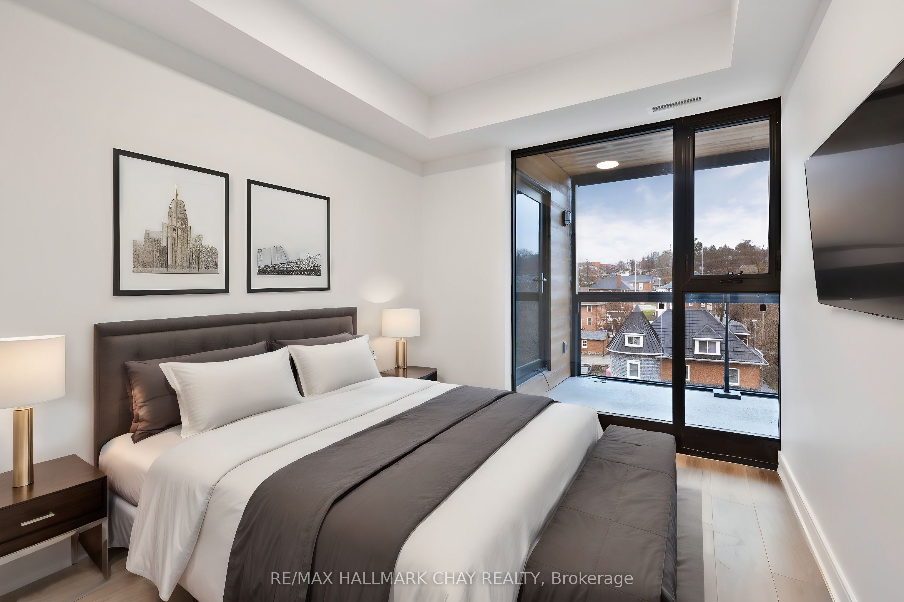 185 Dunlop Street E 521 Property Photo 6