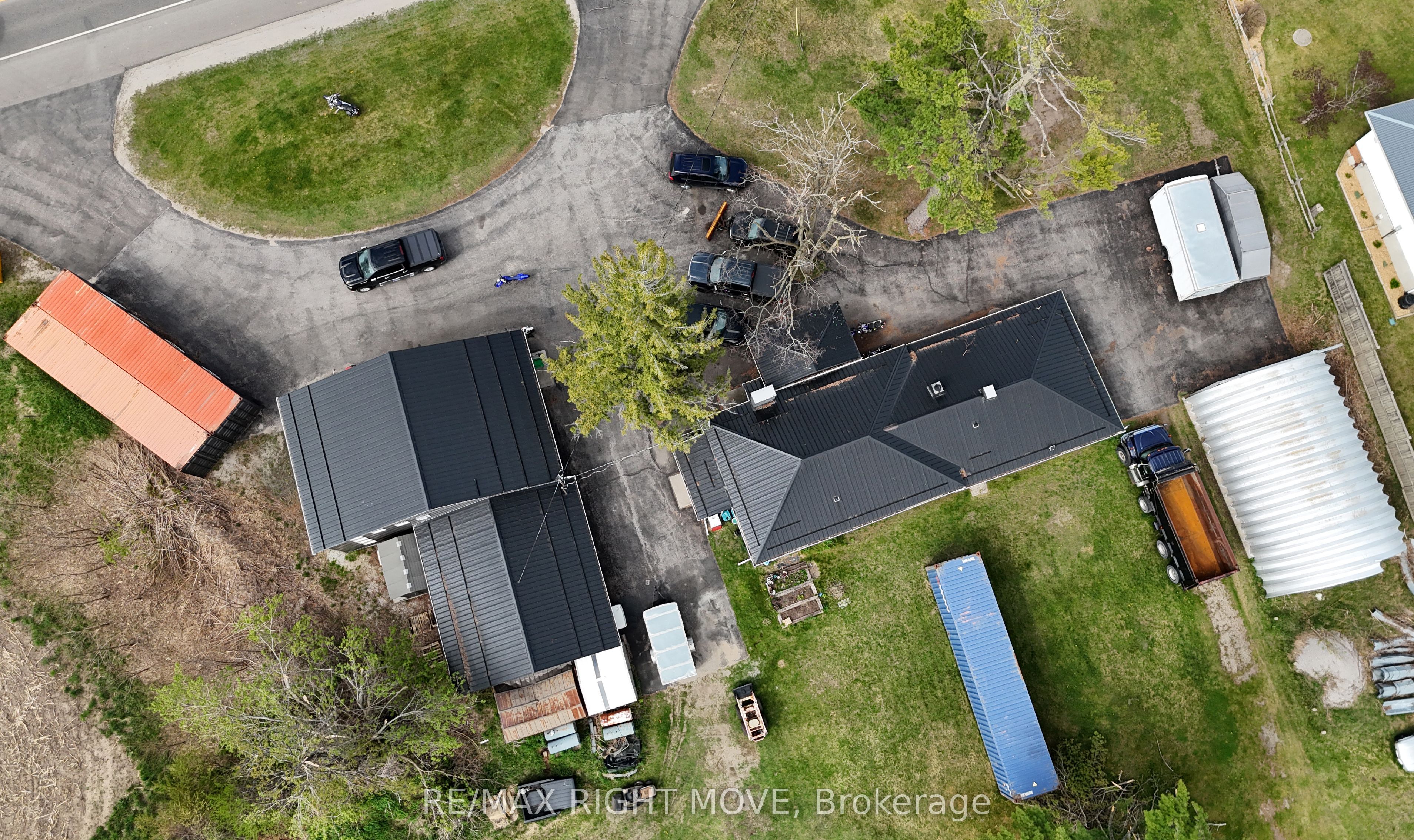 8806 12 Highway Property Photo 4