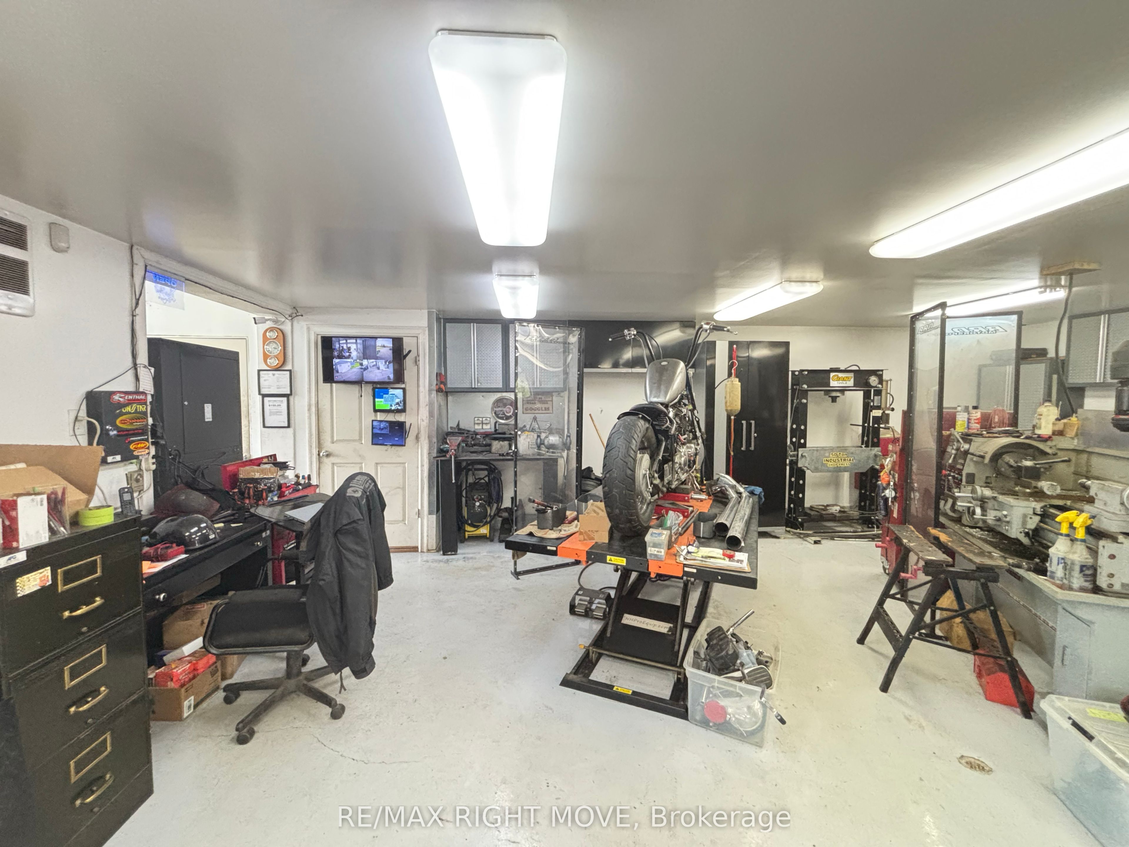 8806 12 Highway Property Photo 8