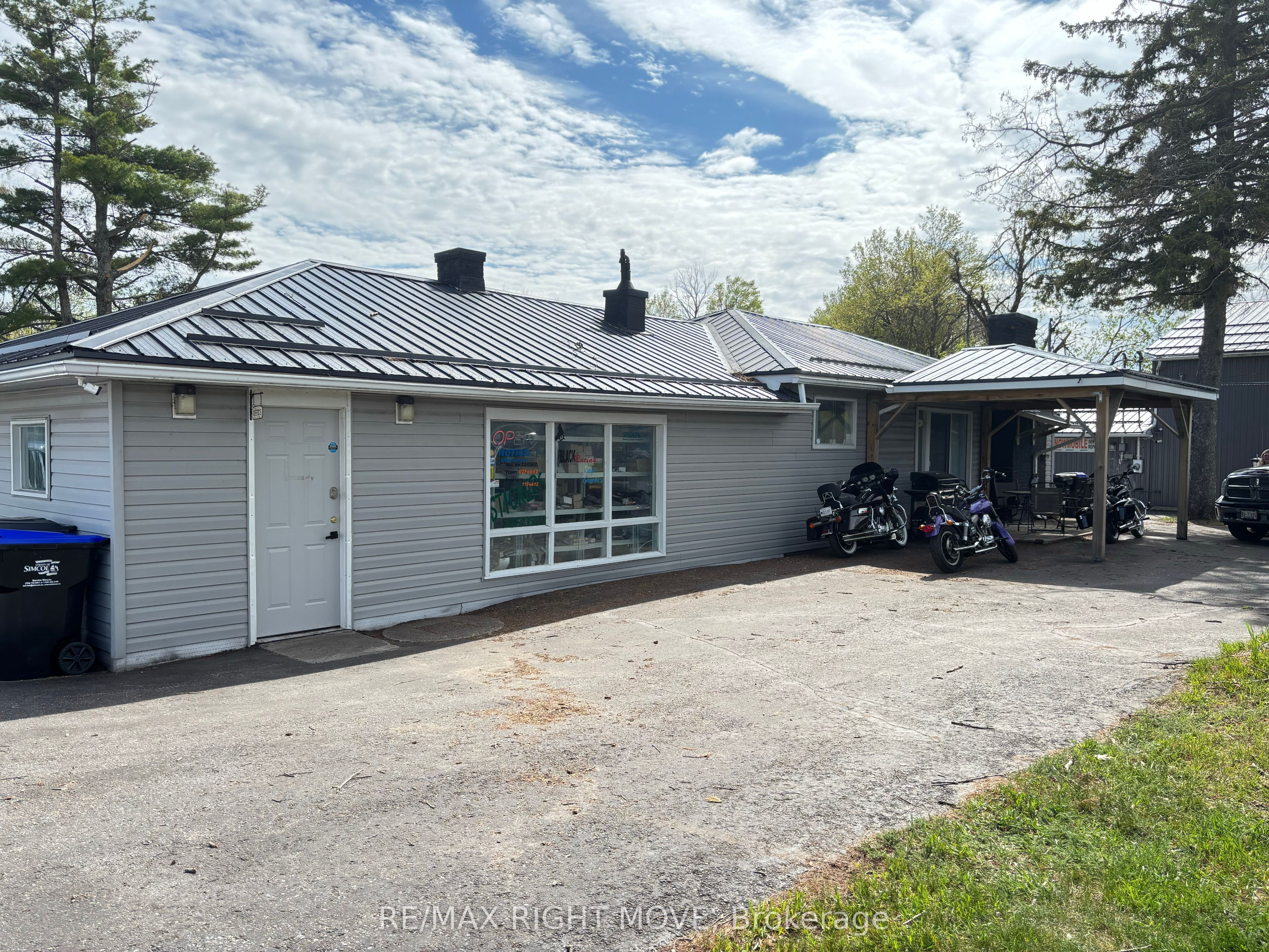 8806 12 Highway Property Photo 13