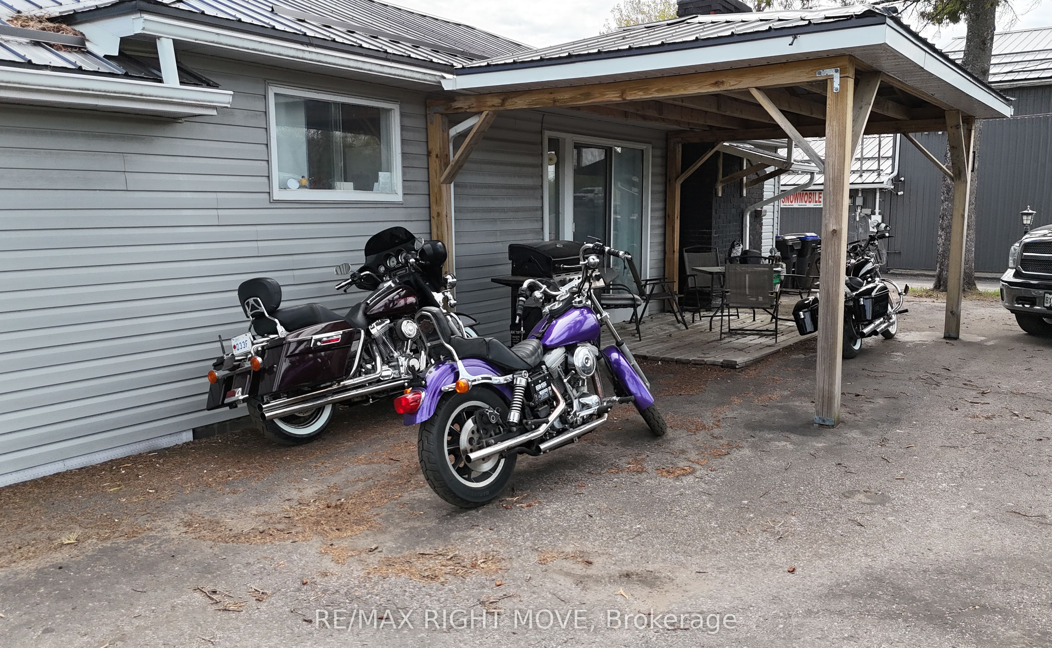 8806 12 Highway Property Photo 15