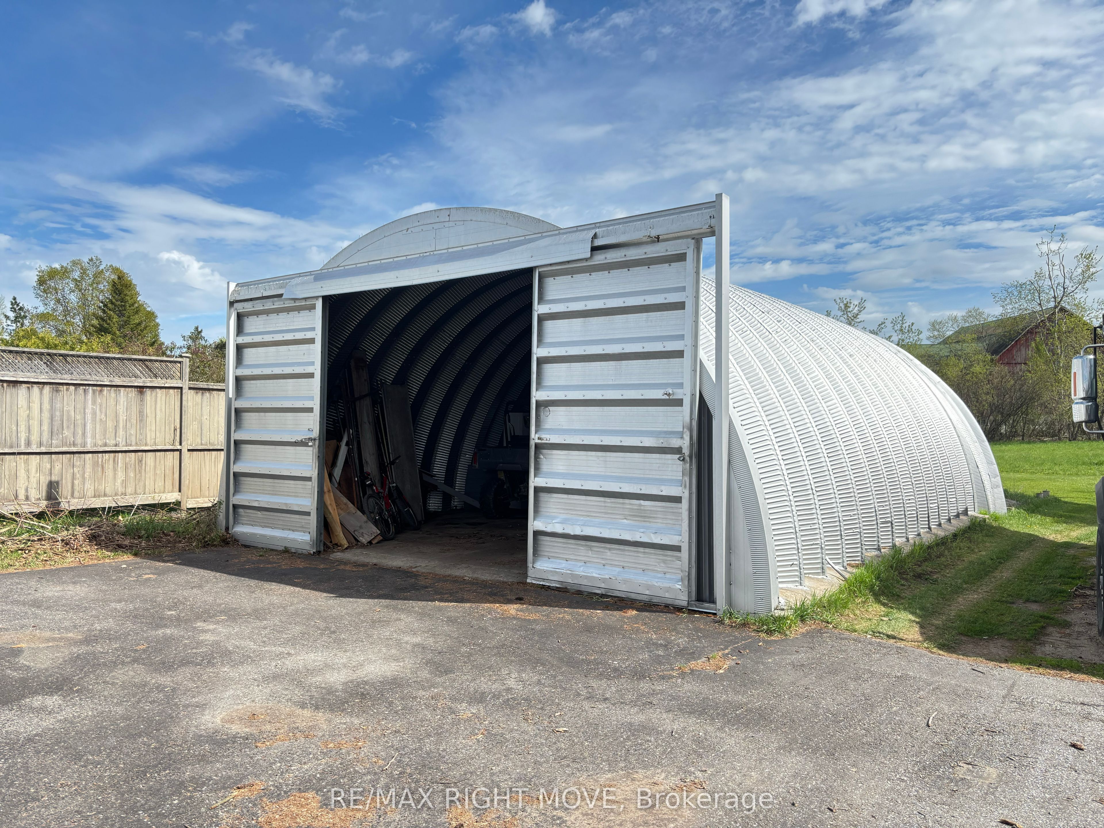 8806 12 Highway Property Photo 16