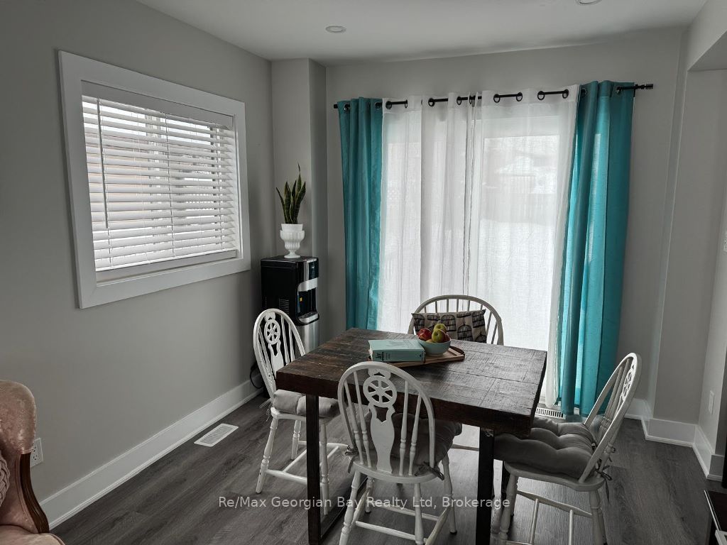 334 Rose Crescent Property Photo 14