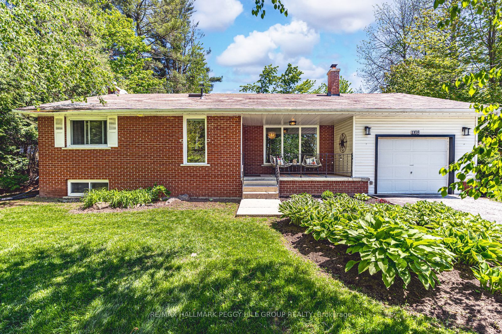 1105 St Vincent St Property Photo 1