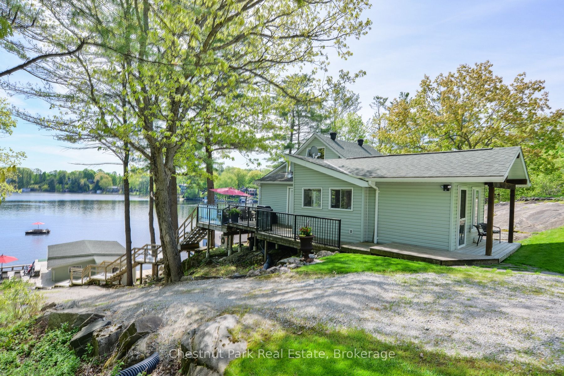 4458 Riverview Drive Property Photo 6