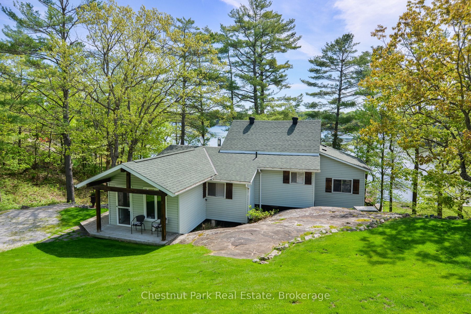 4458 Riverview Drive Property Photo 7