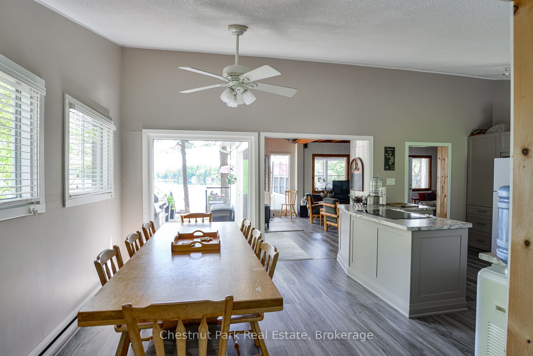 4458 Riverview Drive Property Photo 12
