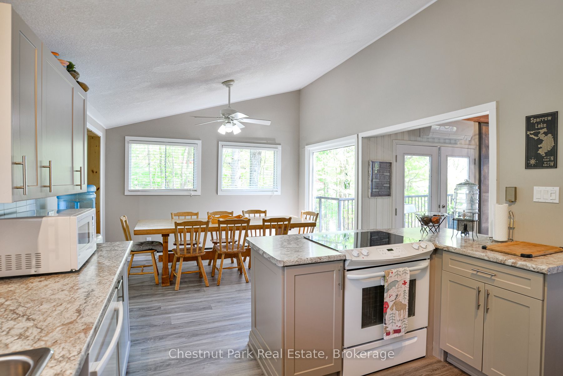 4458 Riverview Drive Property Photo 15