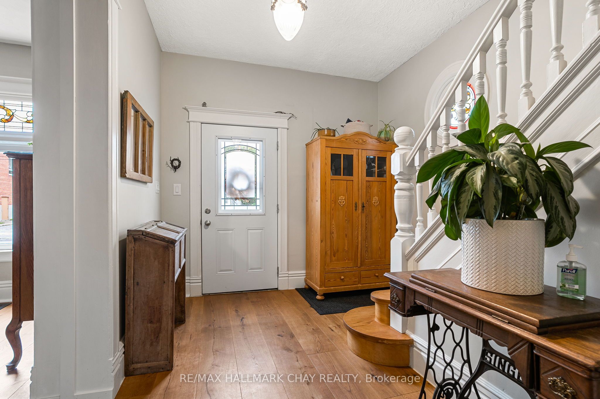 25 William Street Property Photo 8