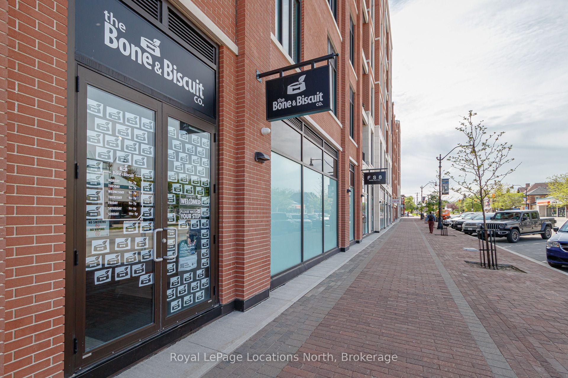 1 Hurontario St Property Photo 6