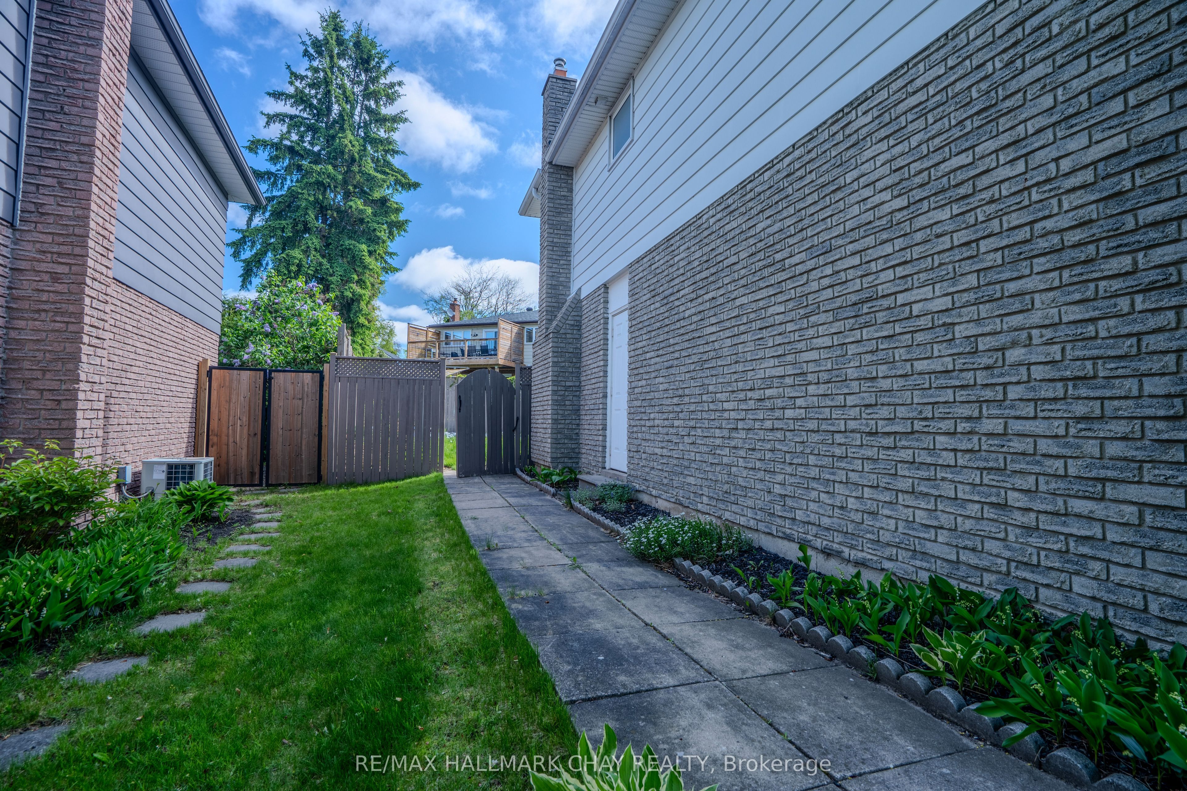72 Jane Crescent Property Photo 21