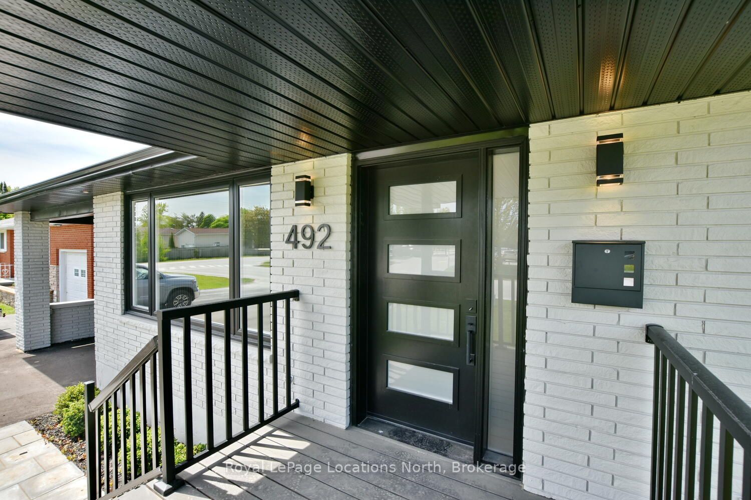 492 Birch Street Property Photo 4