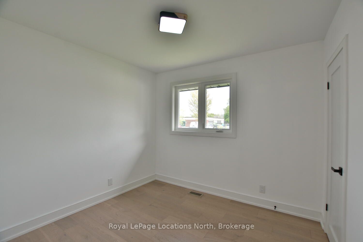 492 Birch Street Property Photo 34
