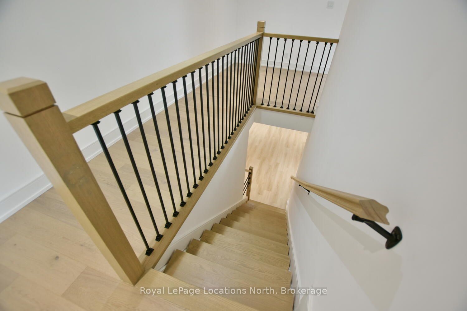 492 Birch Street Property Photo 38