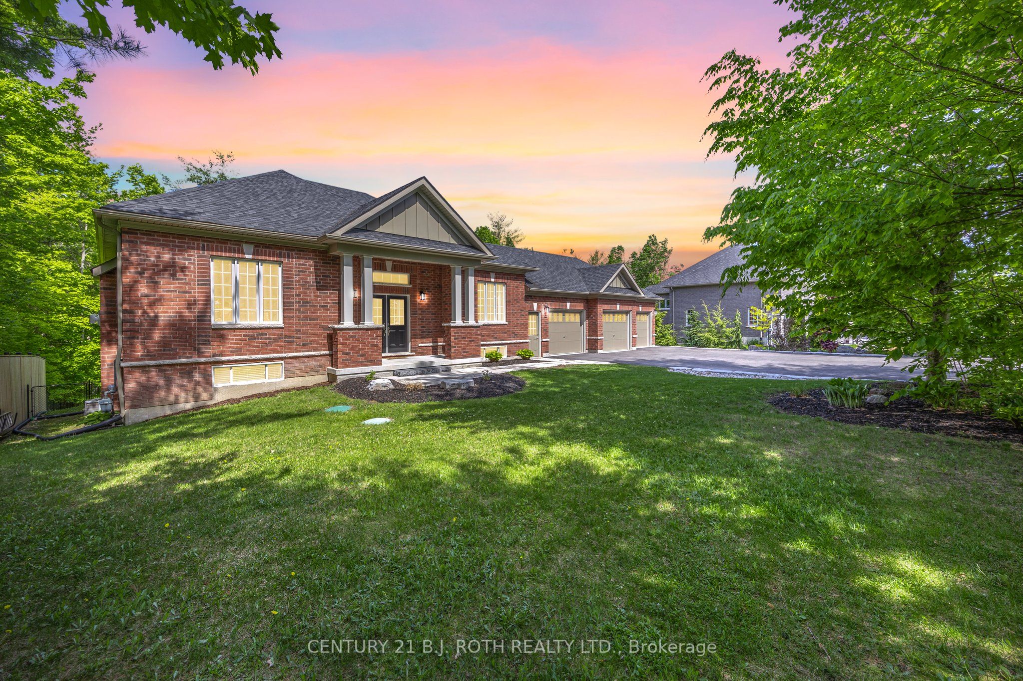 50 Diamond Valley Drive Property Photo 1