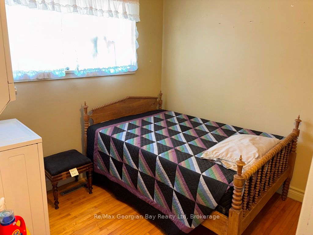 1 Gray Street Property Photo 5