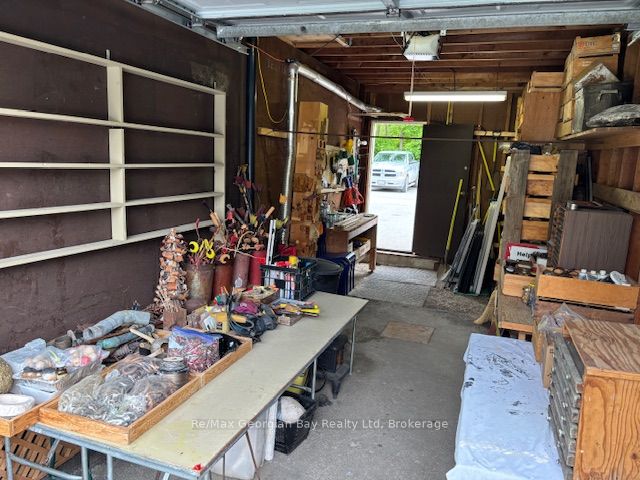 1 Gray Street Property Photo 12