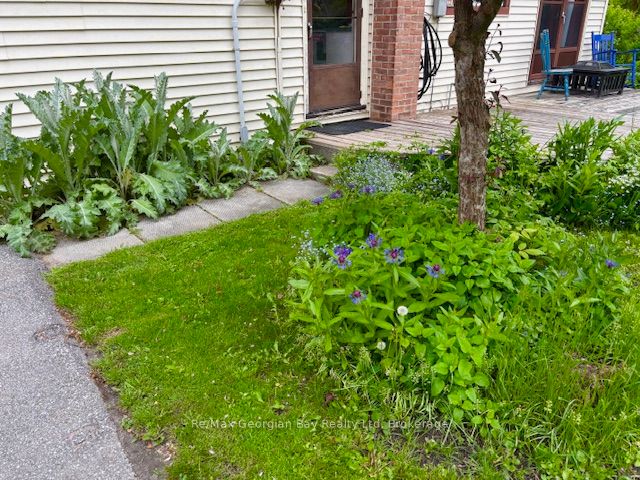 1 Gray Street Property Photo 22