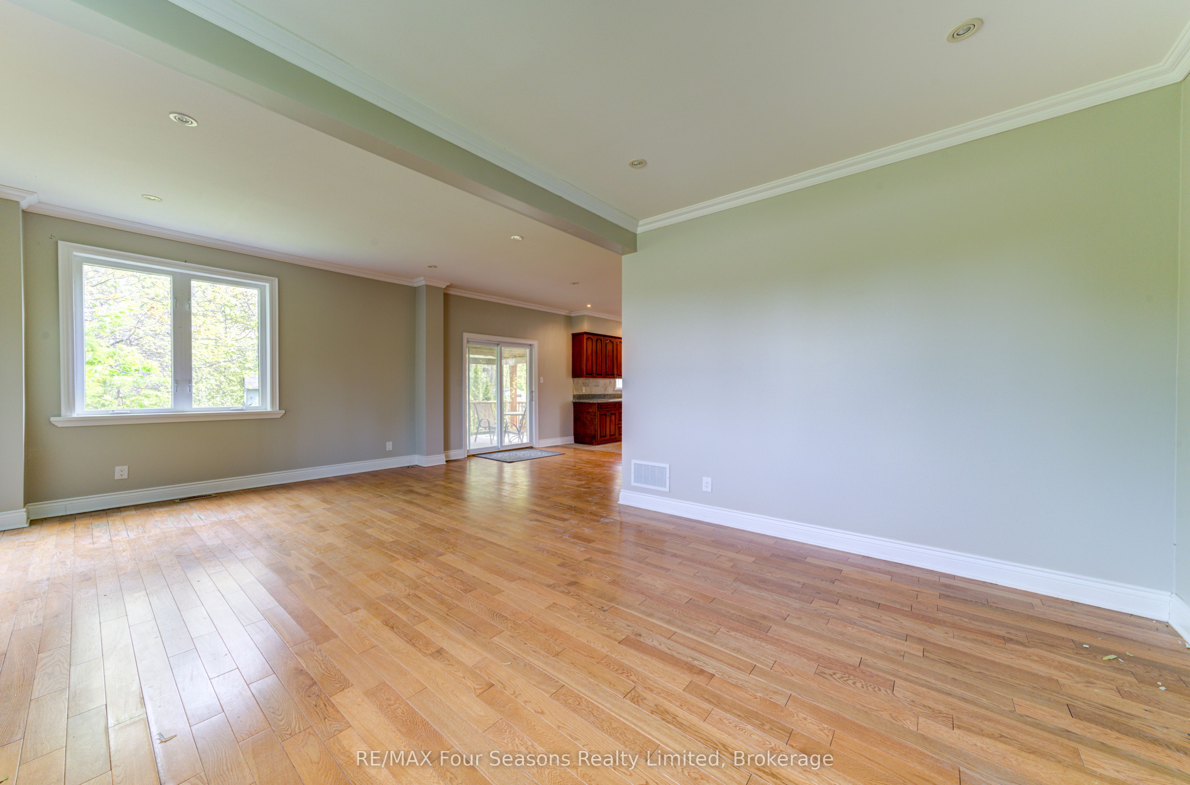 243 River Road Property Photo 18