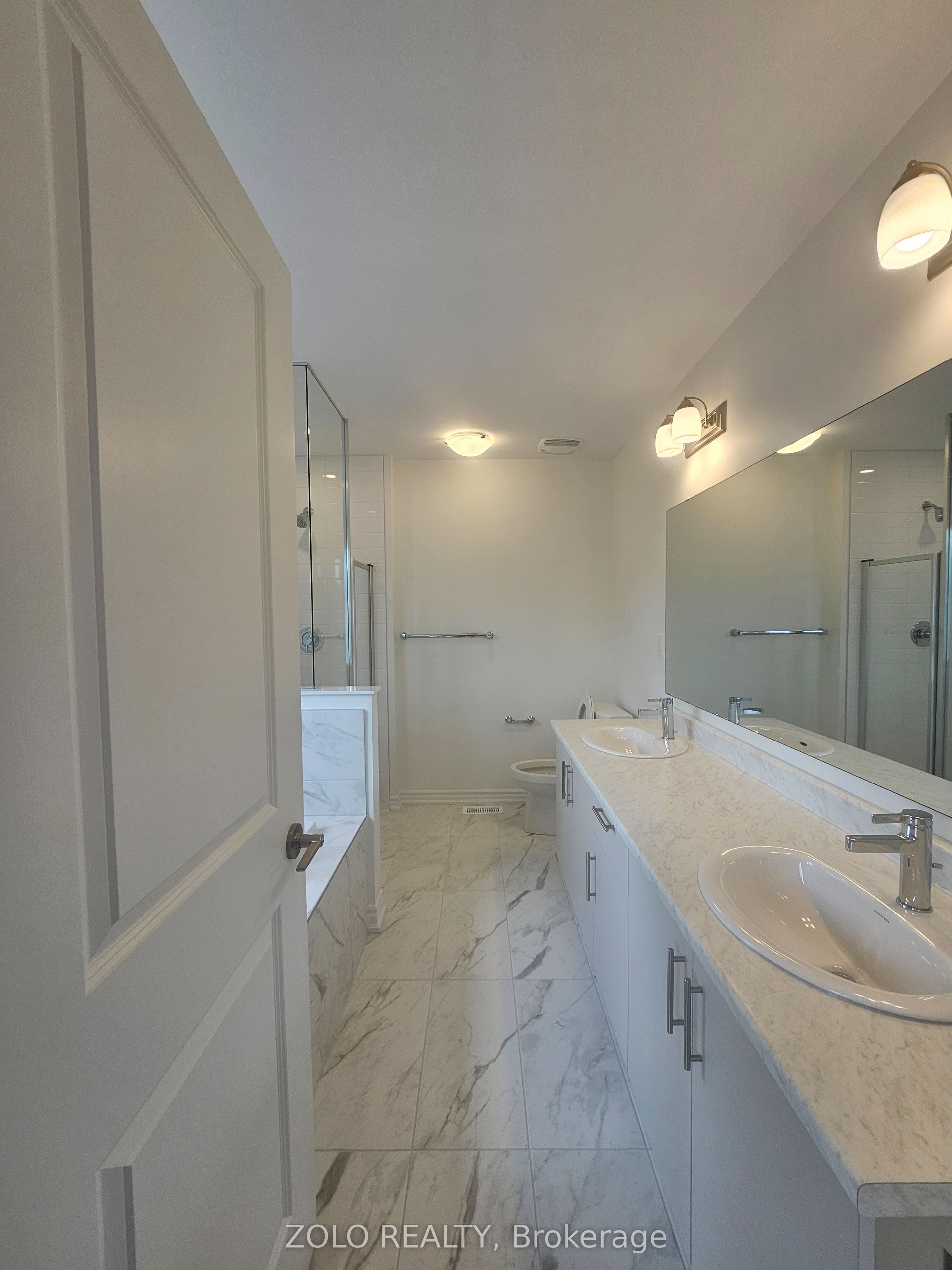 #main - 100 West Oak Trail Property Photo 13