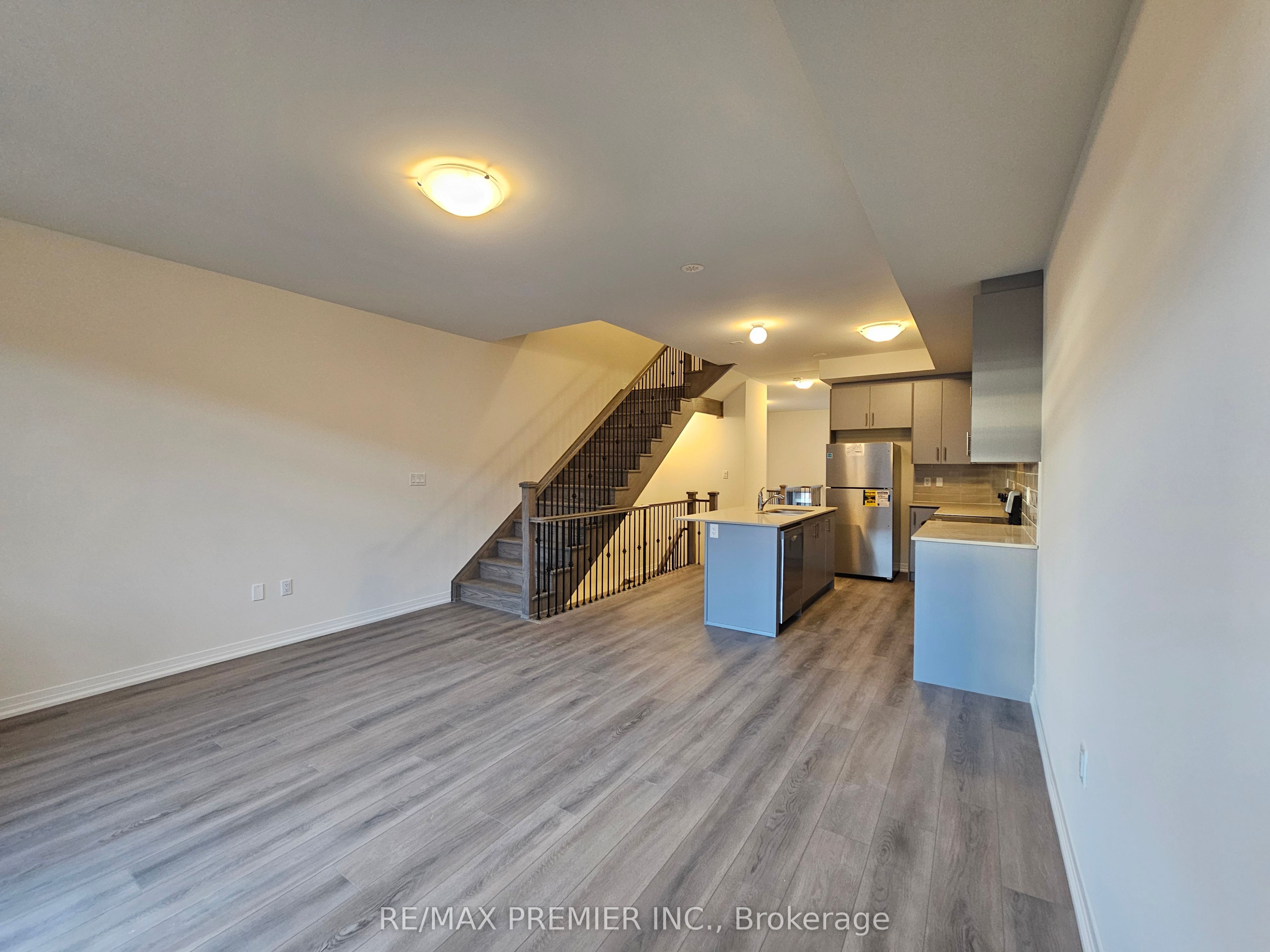38 Cherry Hill Lane Property Photo 6
