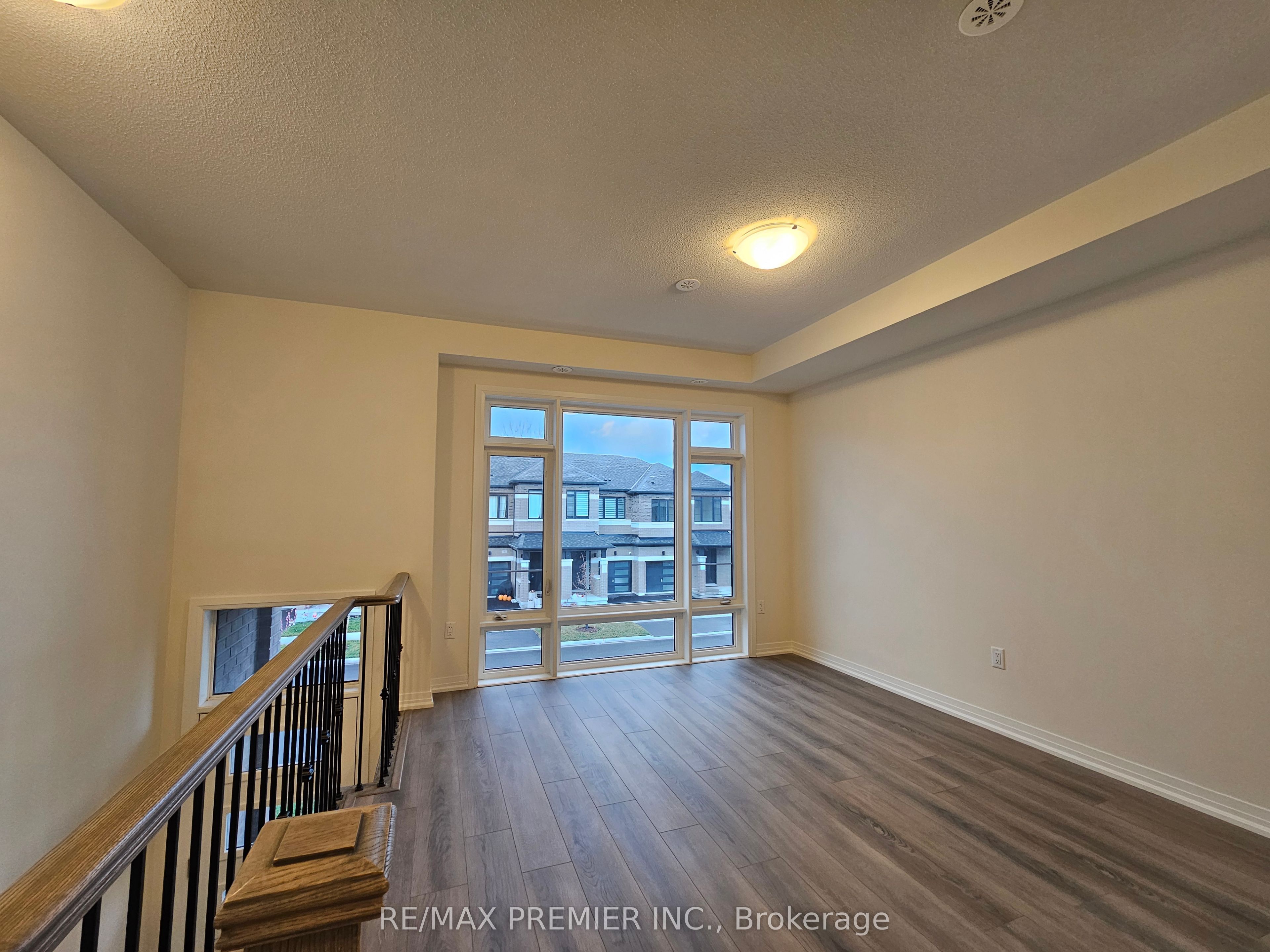 38 Cherry Hill Lane Property Photo 8