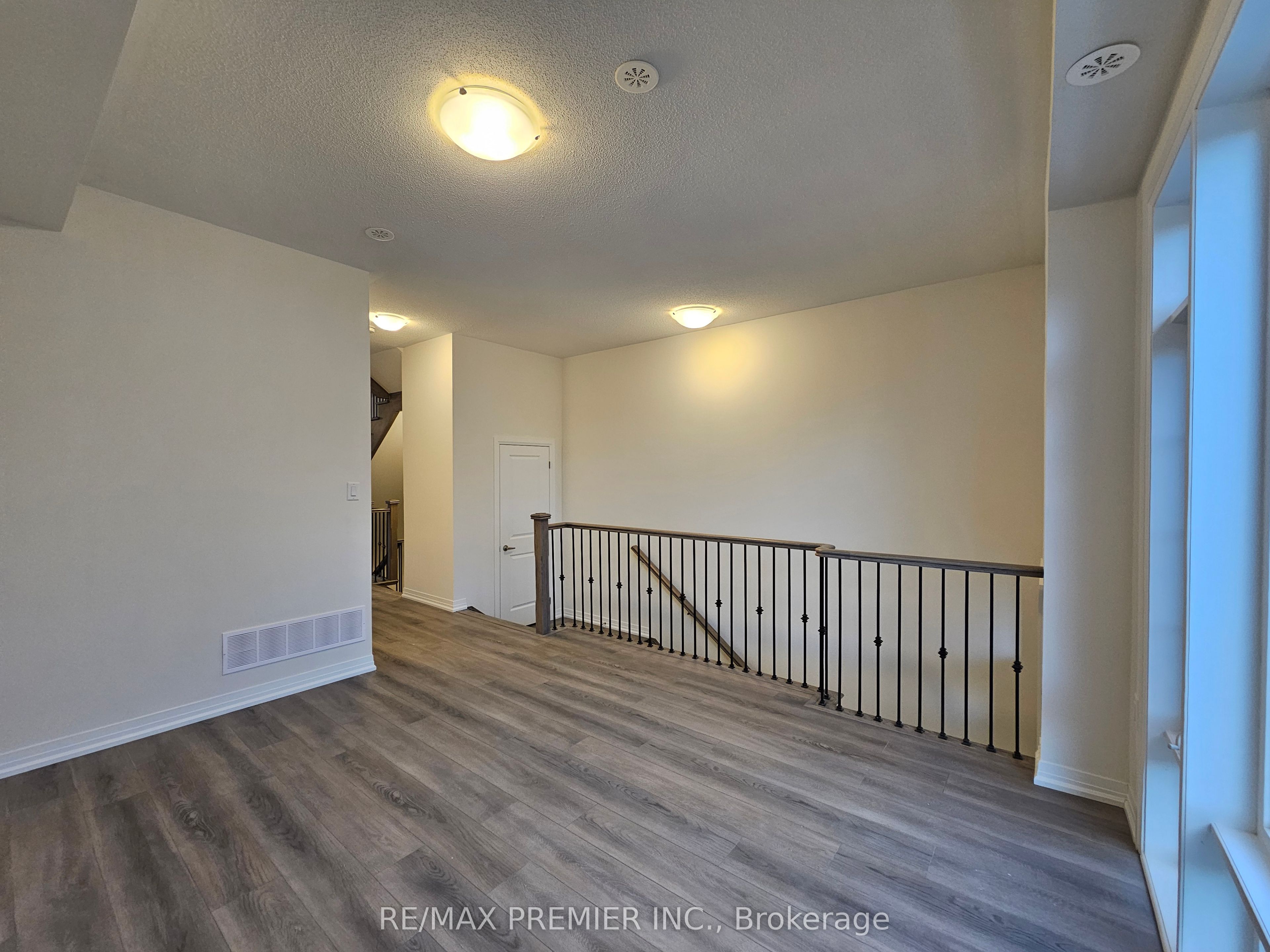 38 Cherry Hill Lane Property Photo 9