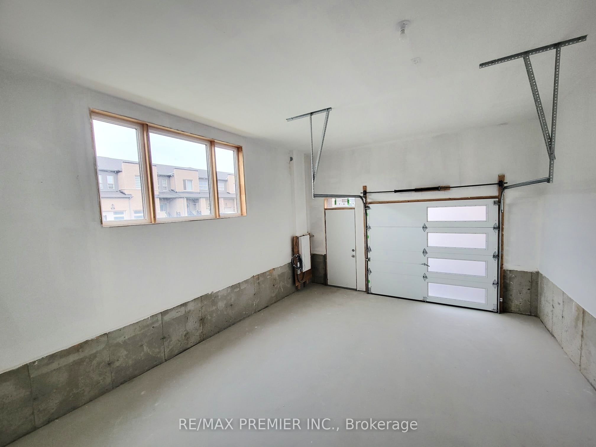 41 Cherry Hill Lane Property Photo 9