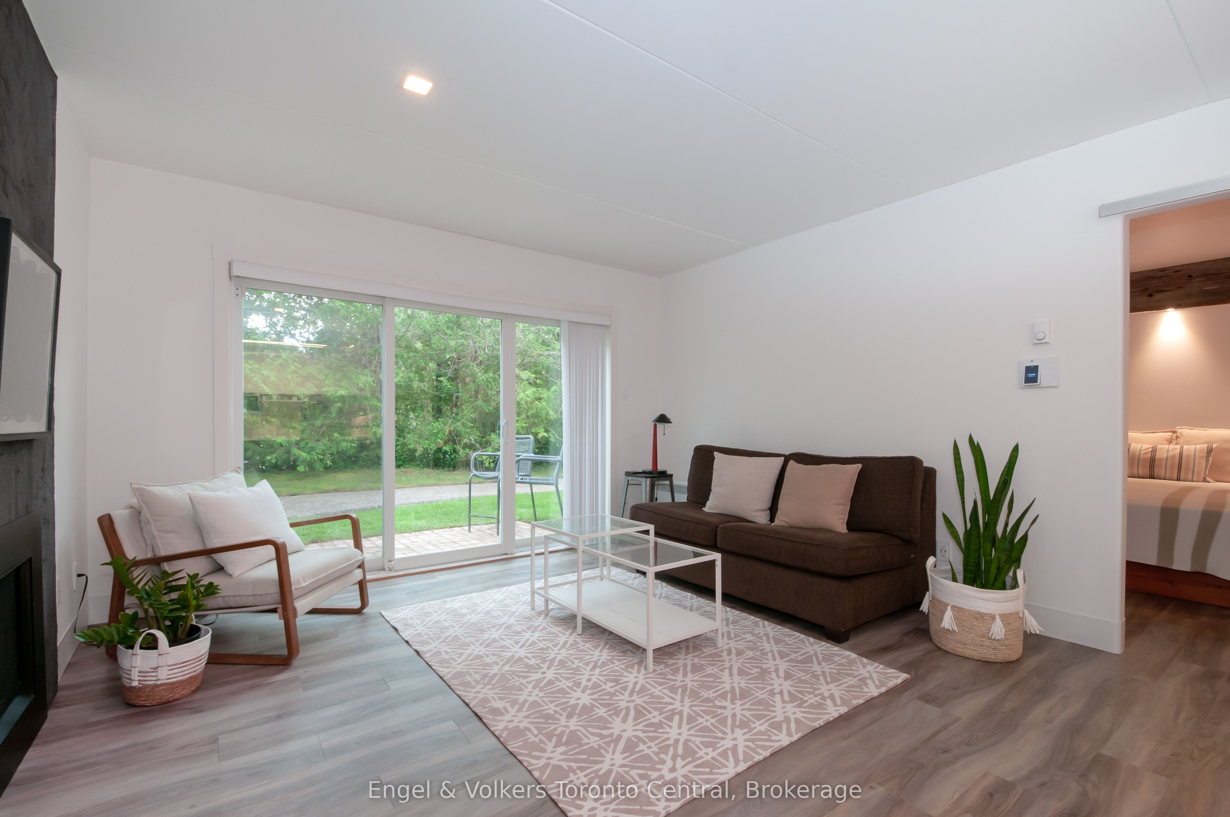 19 DAWSON Drive 50 Property Photo 1